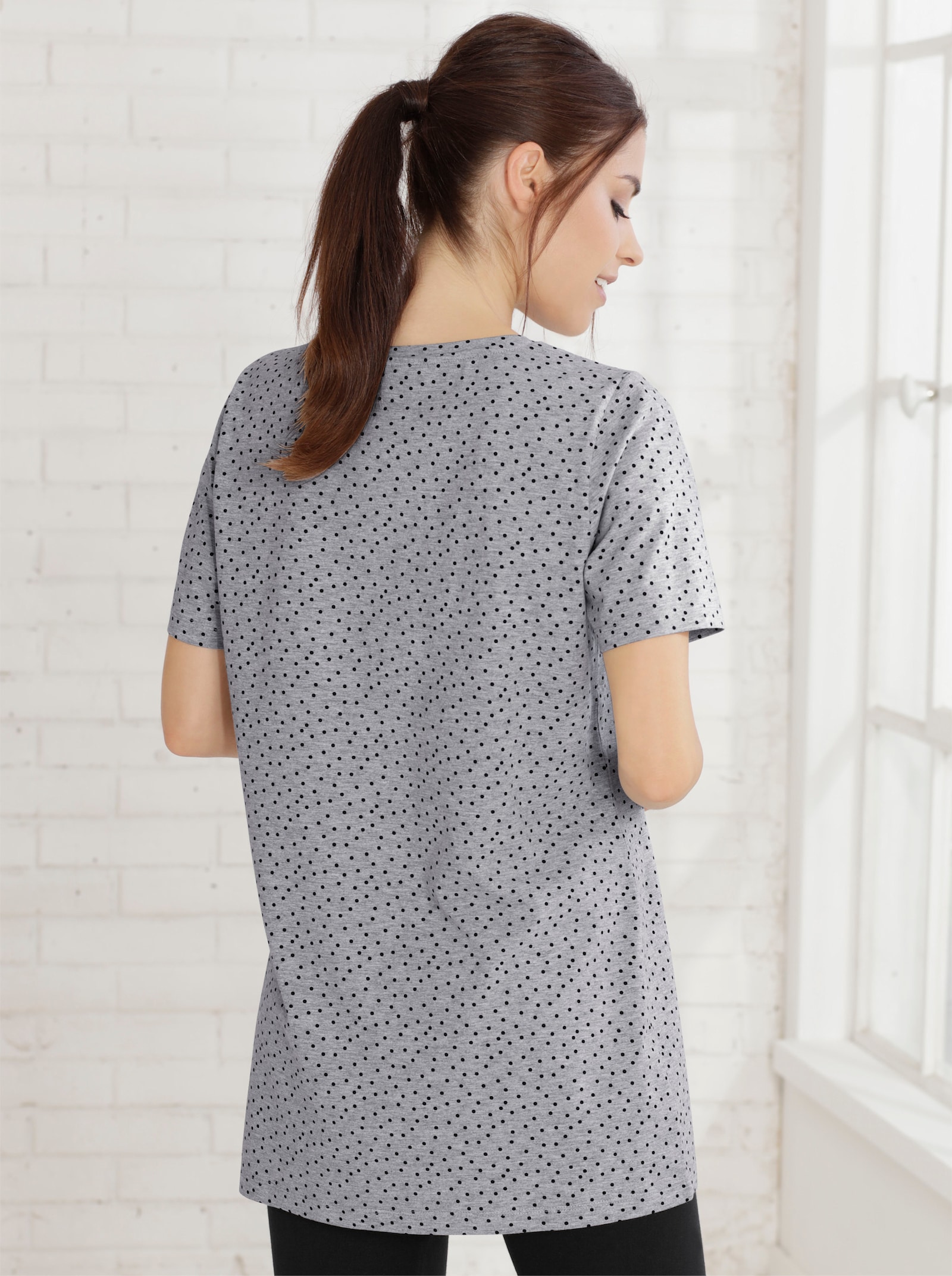 Longshirt im Pünktchen-Muster - grau-schwarz-bedruckt