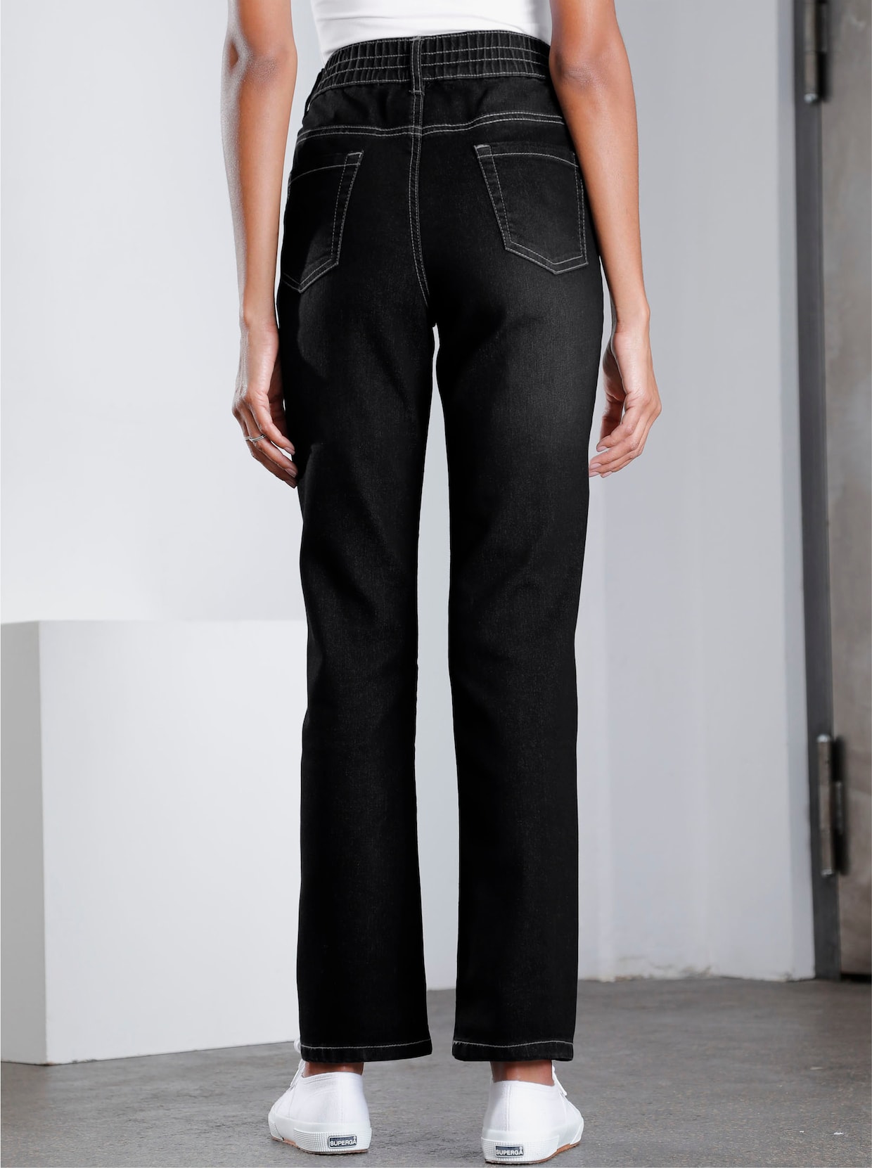 High-waist-Jeans - black-denim