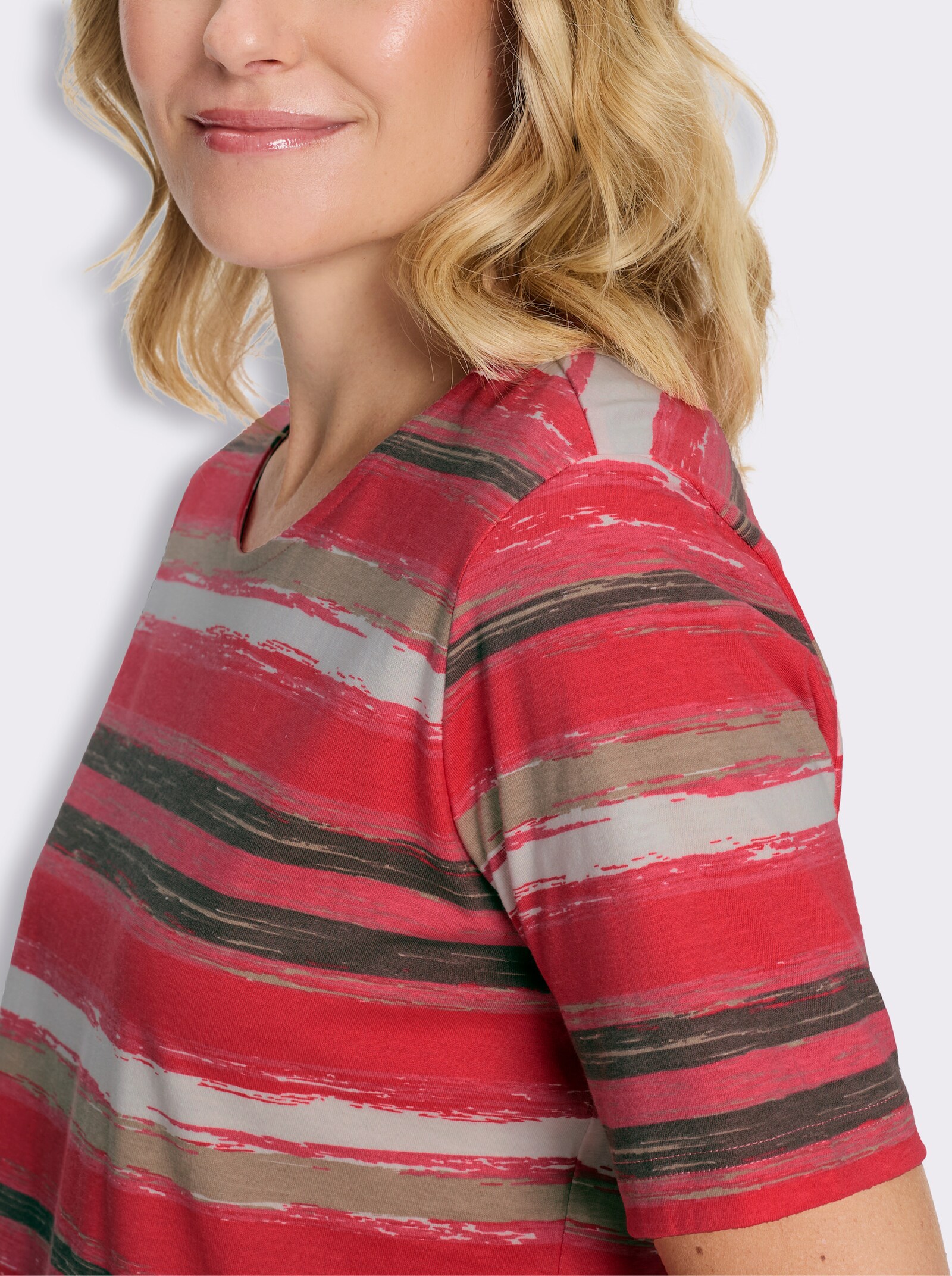 Kurzarmshirt mit verwischtem Streifenmuster - flamingo-bedruckt