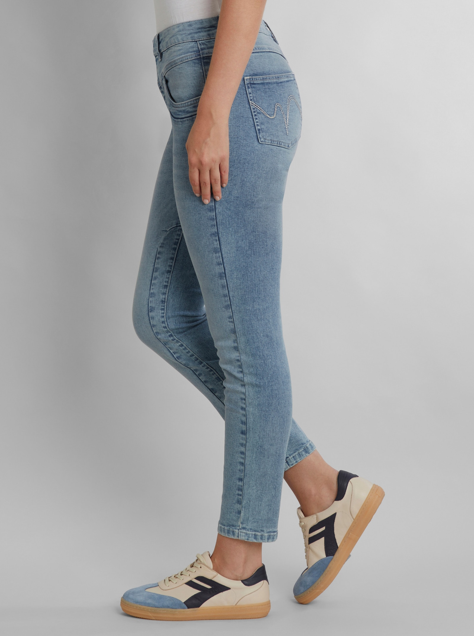 heine Jeans mit Effekt-Waschung - blue-bleached