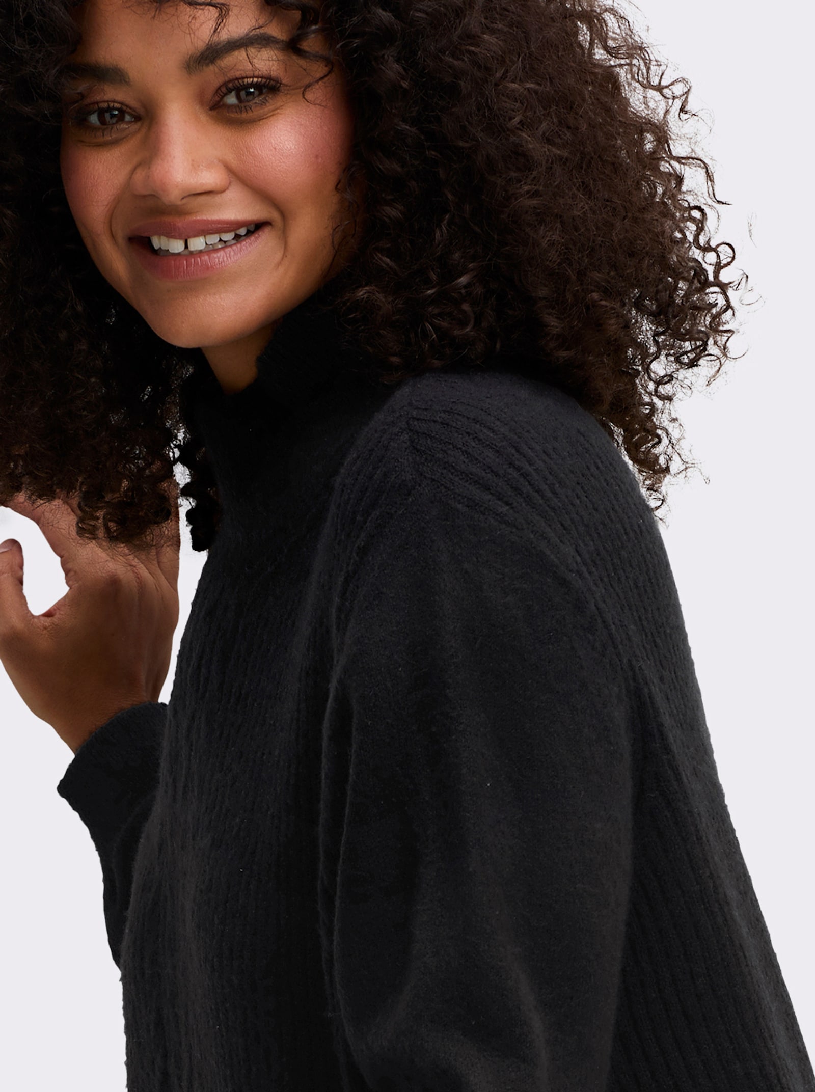 sheego by Joe Browns Stehkragenpullover mit Zopfmuster-Detail - schwarz