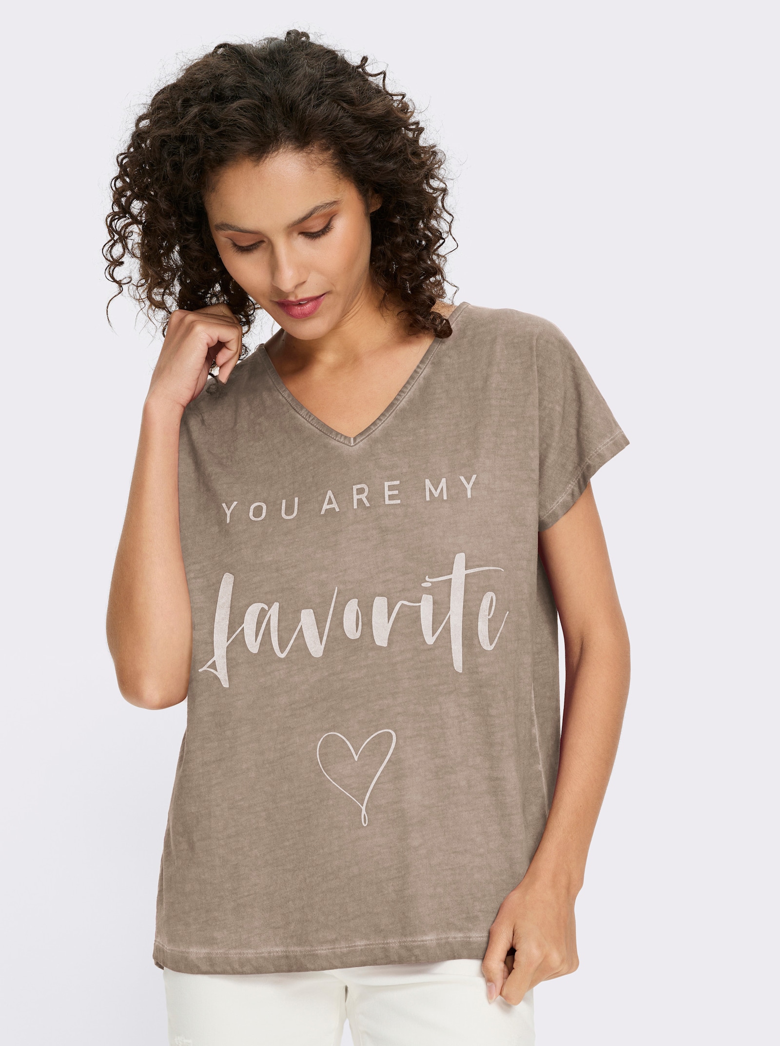 heine Print-Shirt mit Oil-dyed-Waschung - beige