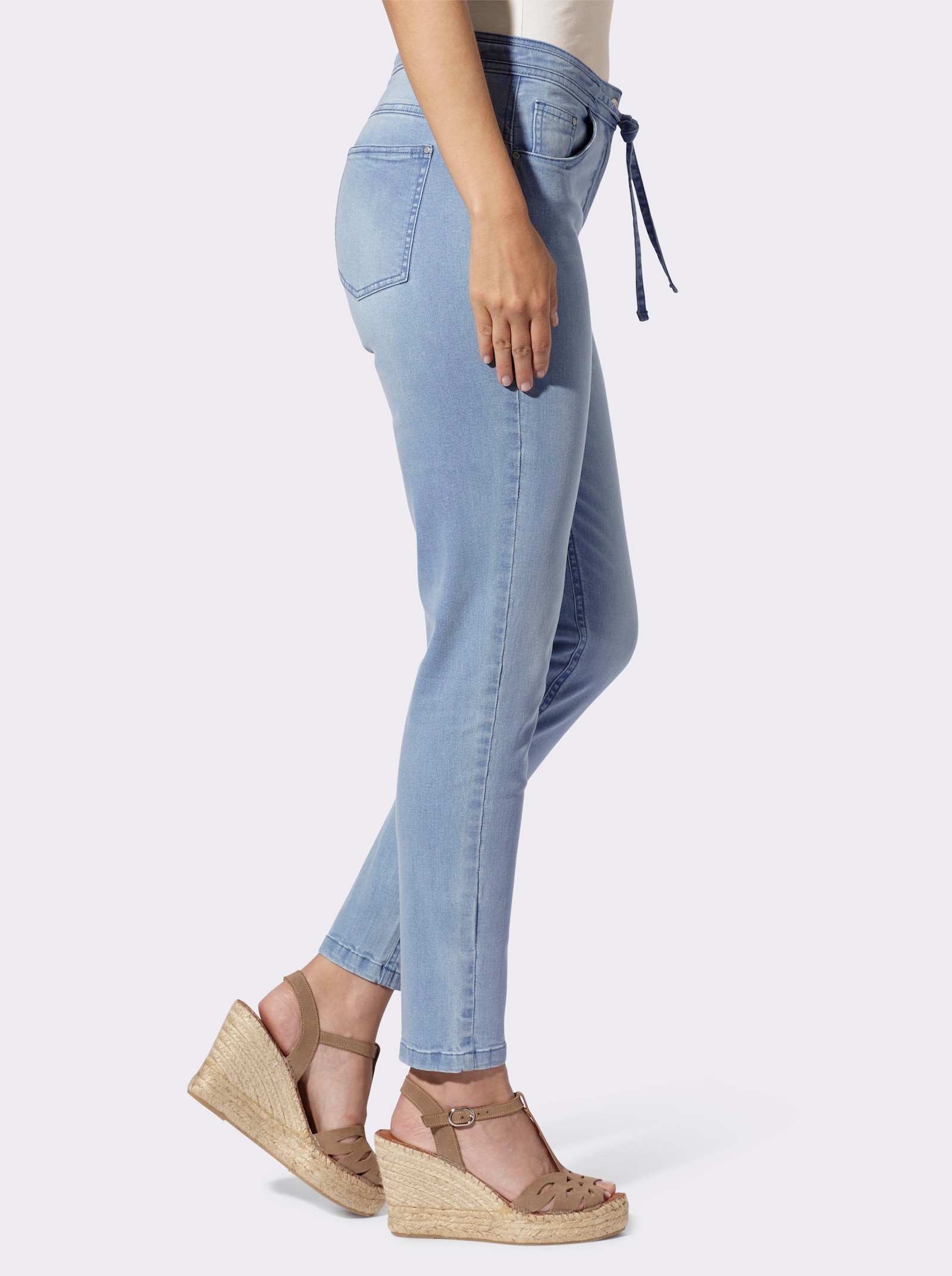 heine 5-Pocket-Jeans mit Bindeband am Bund - blue-bleached