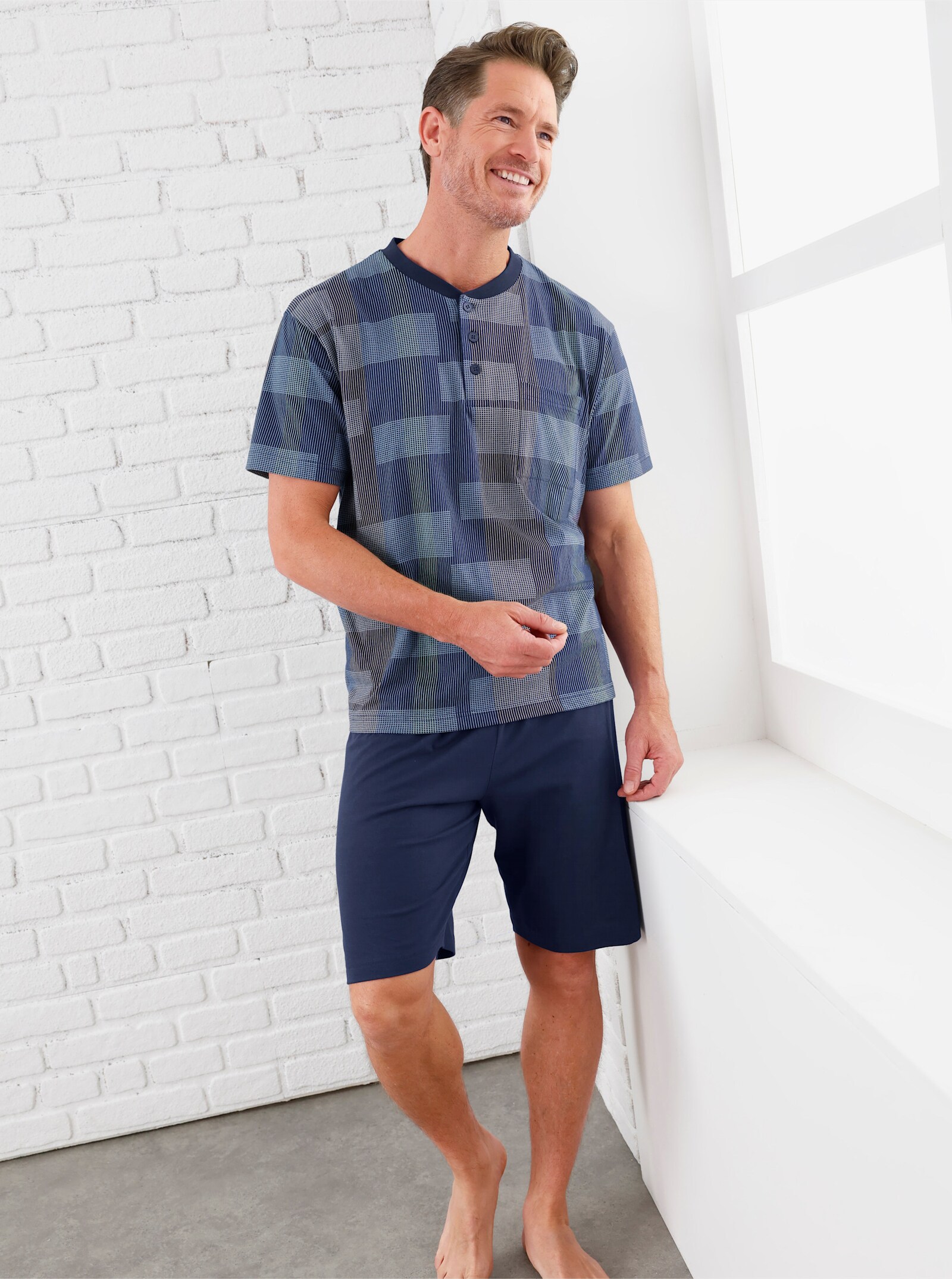 Normann Shorty - marine-mittelblau-bedruckt