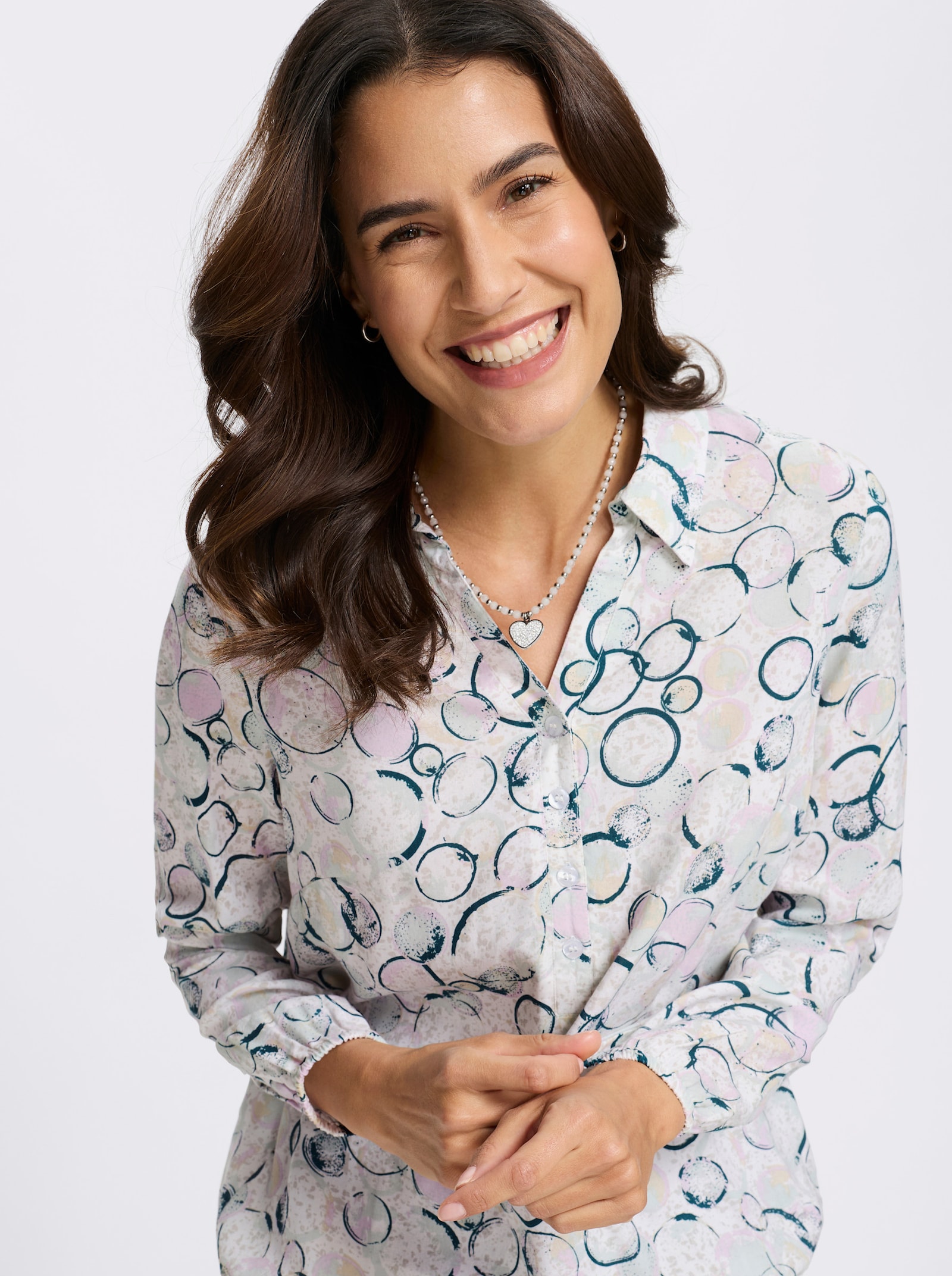 Druckbluse mit Gummibündchen an Ärmeln und Saum - ecru-kalkmint-bedruckt