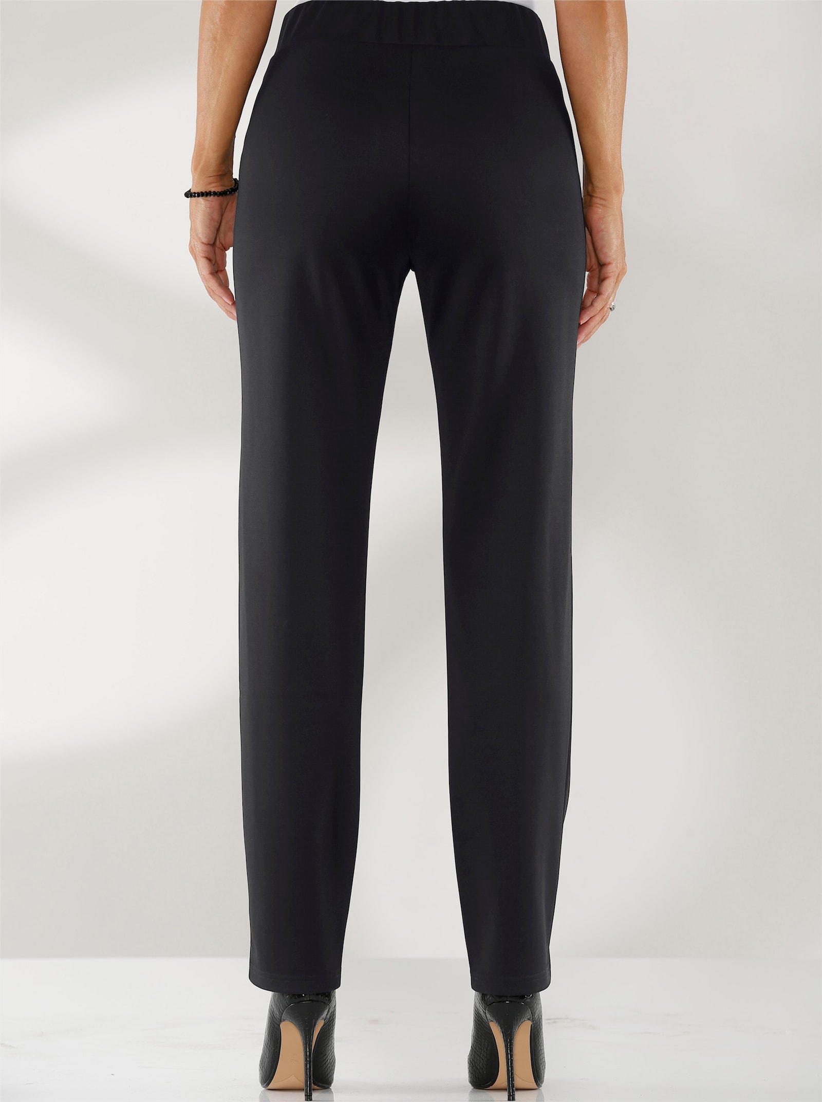 Jerseyhose mit Ziersteinchen an den Taschen - schwarz