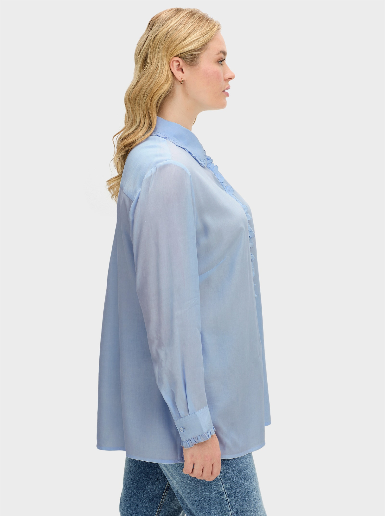sheego Hemdbluse mit gerüschter Knopfleiste - hellblau