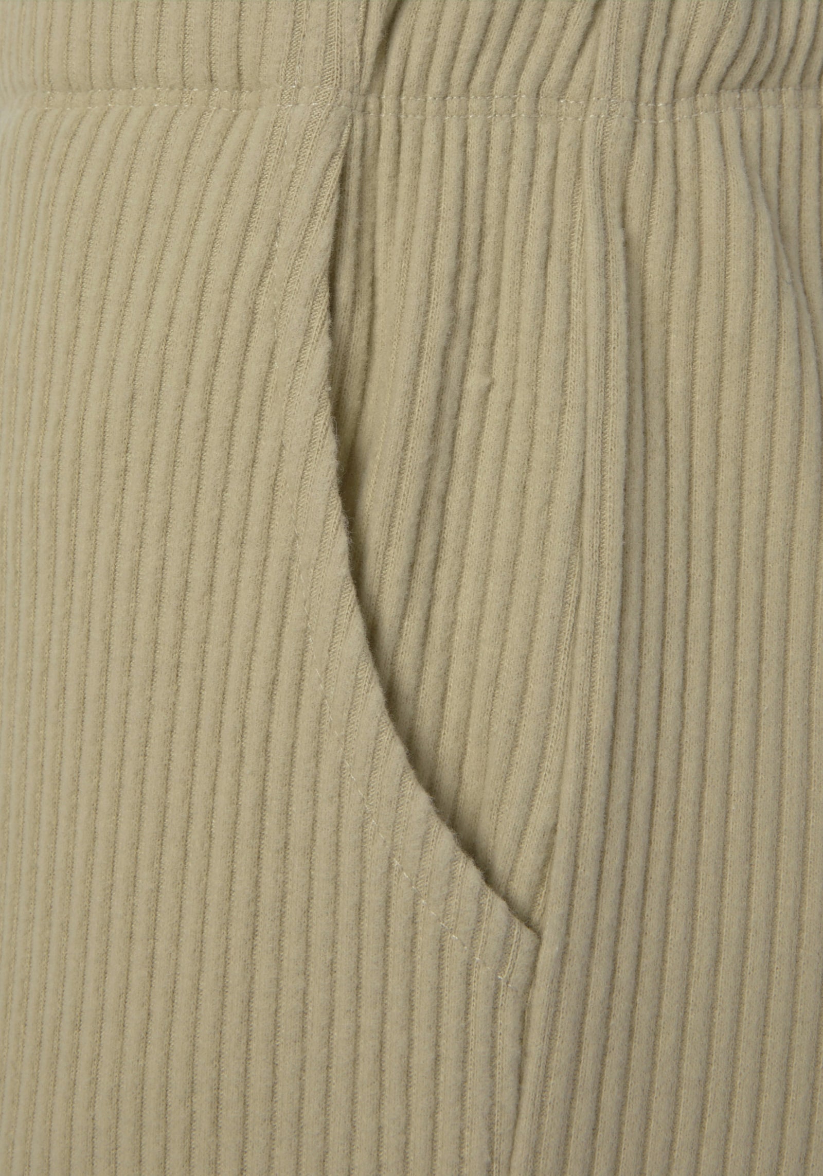 s.Oliver Sweatpants - pistache