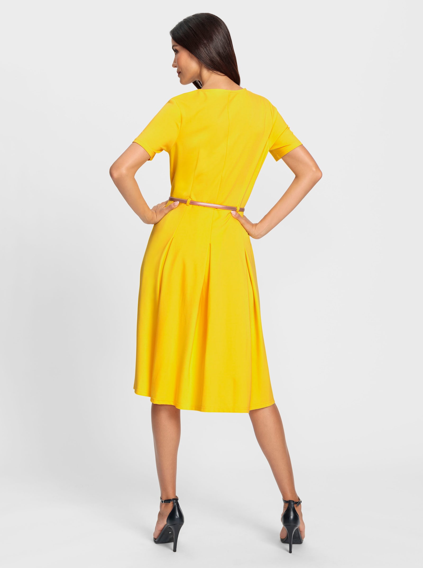 heine Jerseykleid inklusive Gürtel - sonnengelb