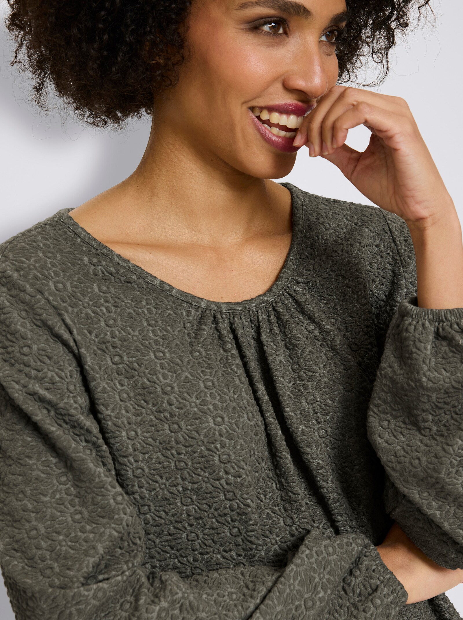 heine Langarmshirt aus Strukturware - khaki