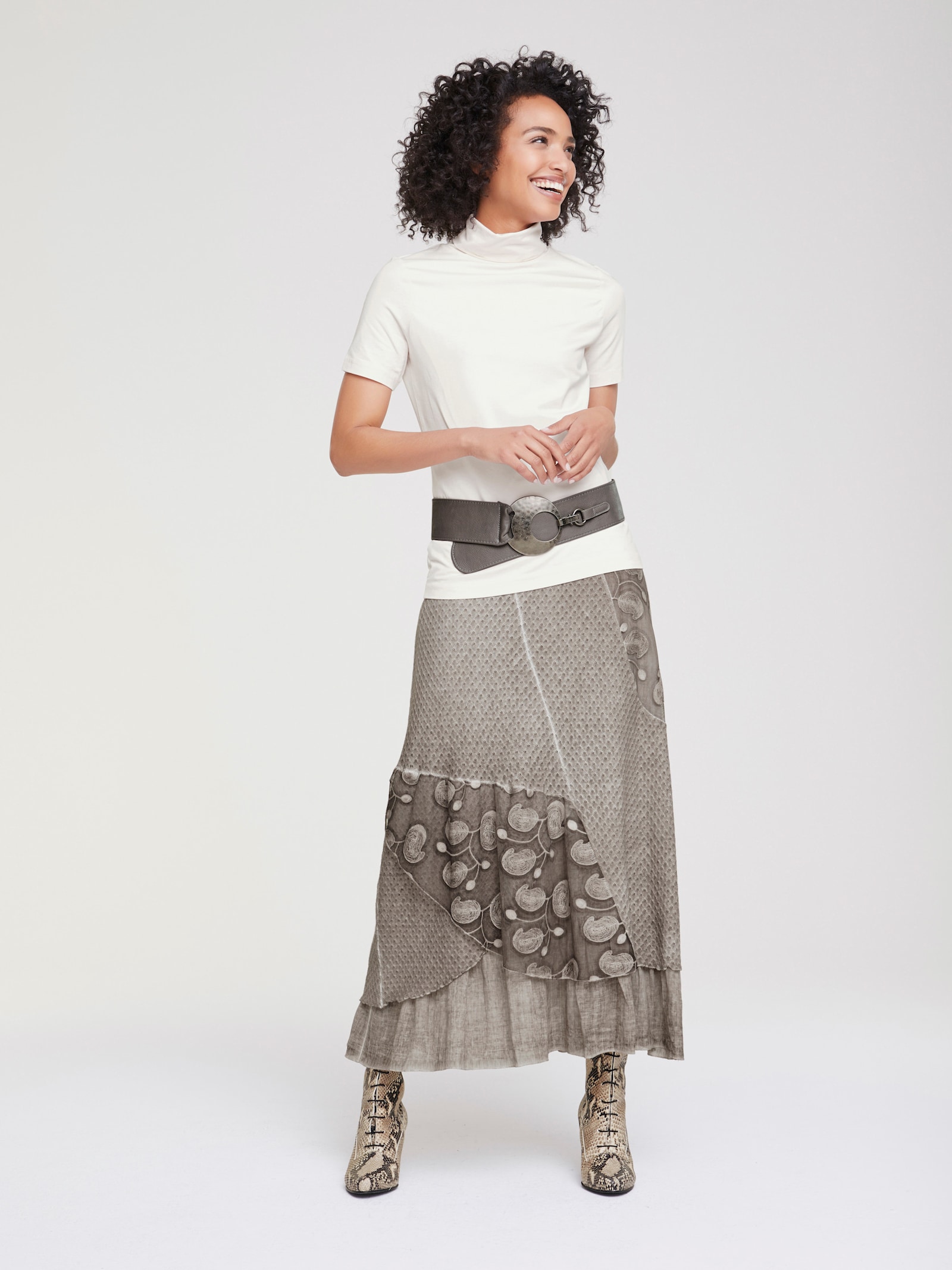heine Colshirt in getailleerd model - ecru