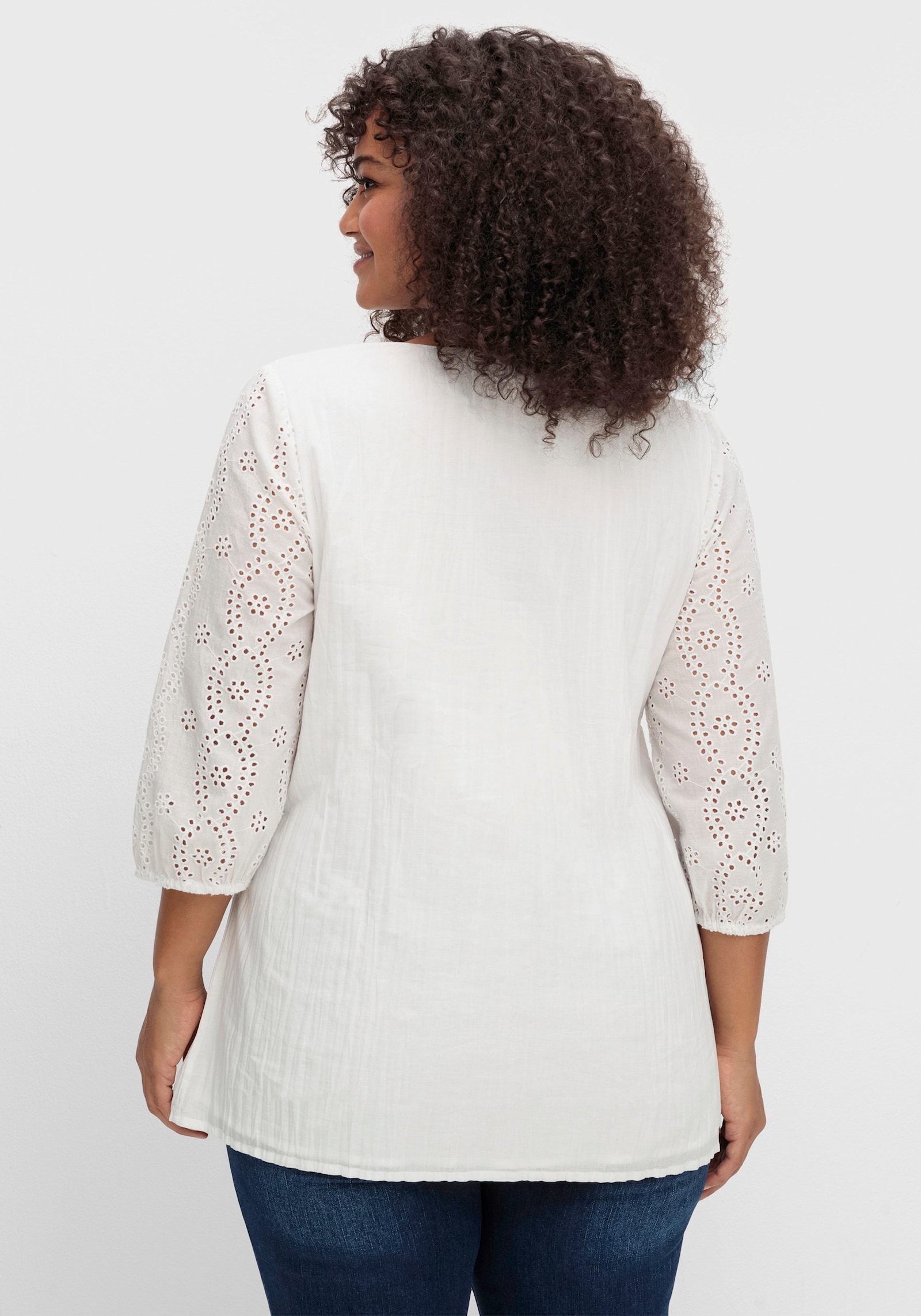 sheego by Joe Browns Tunika mit Lochstickerei - weiß