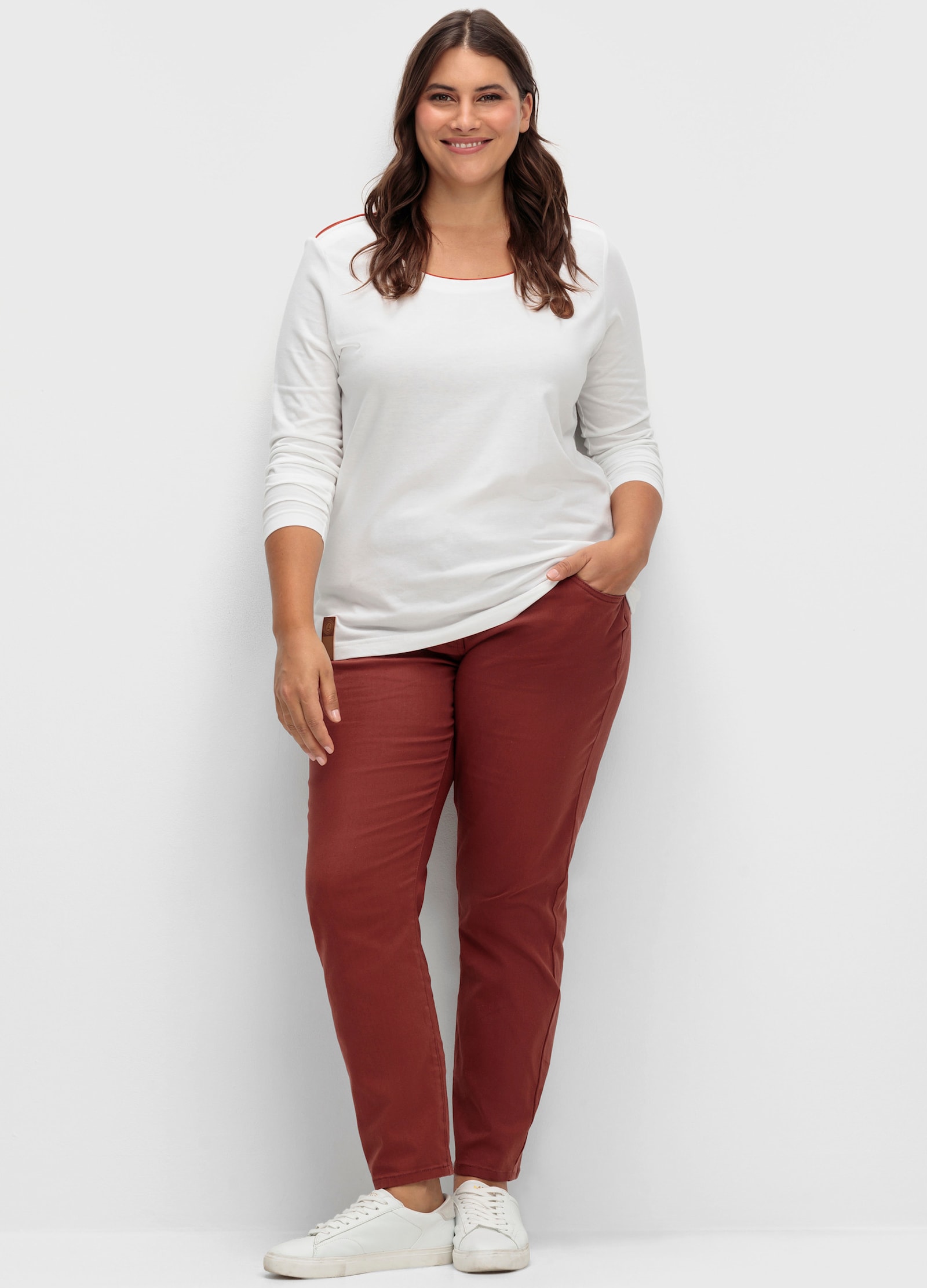 Stretch-Hose mit Passformsattel vorne und hinten - rotbraun