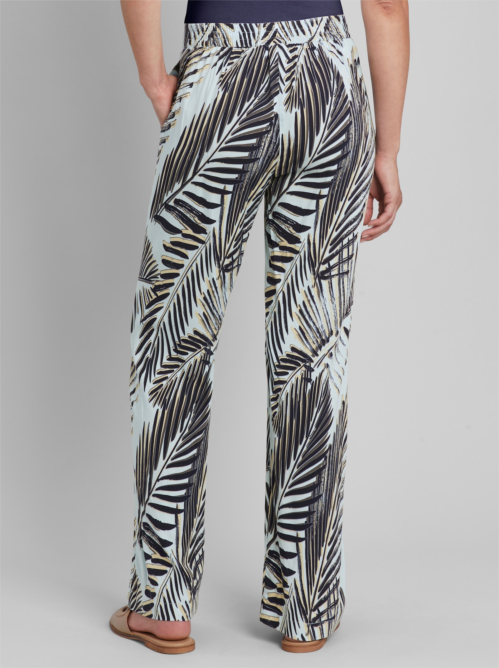 heine Webhose mit Blätterprint - hellblau-marine-bedruckt