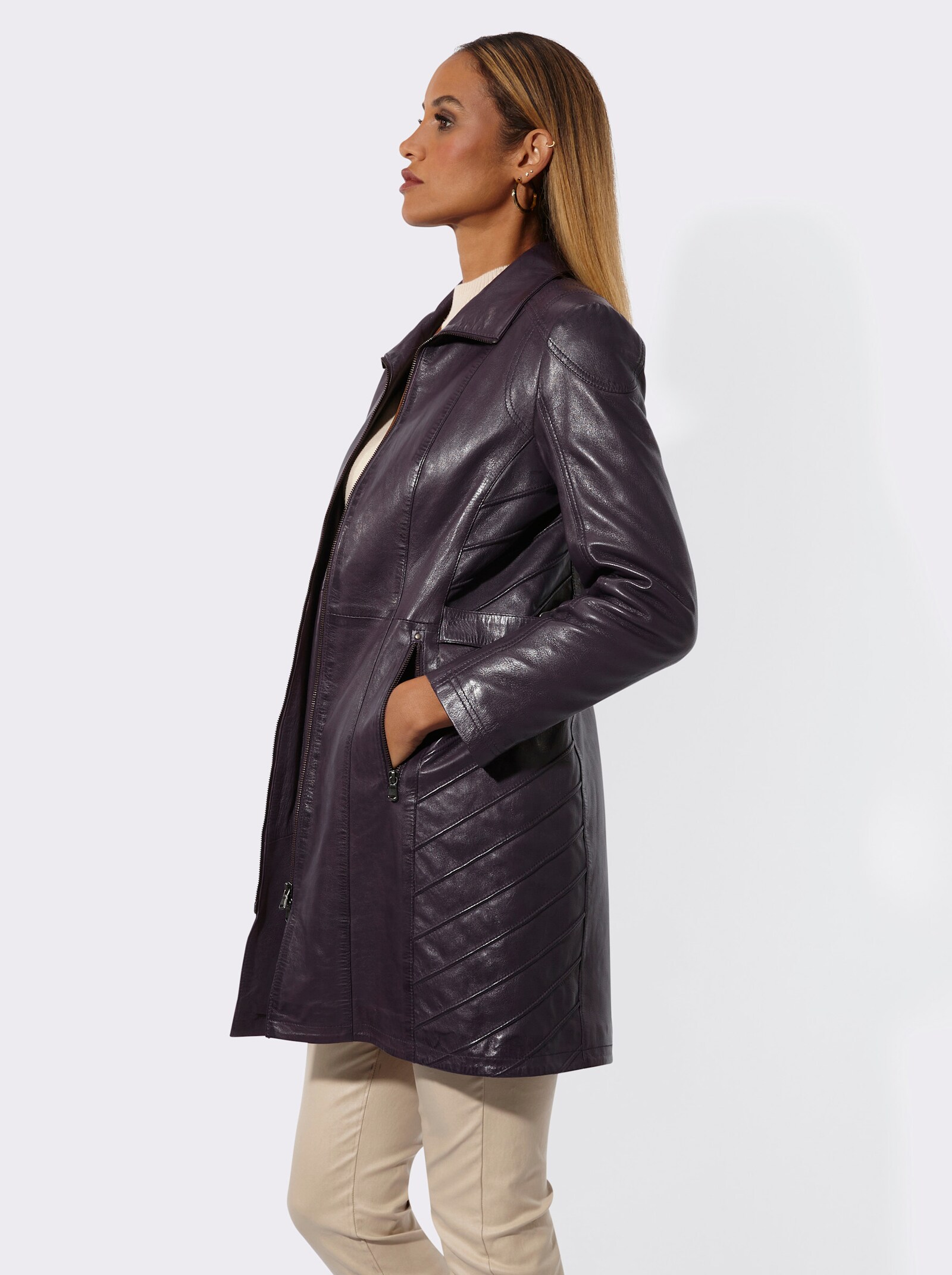 Mainpol Lederjacke in kaschierender Longform - aubergine
