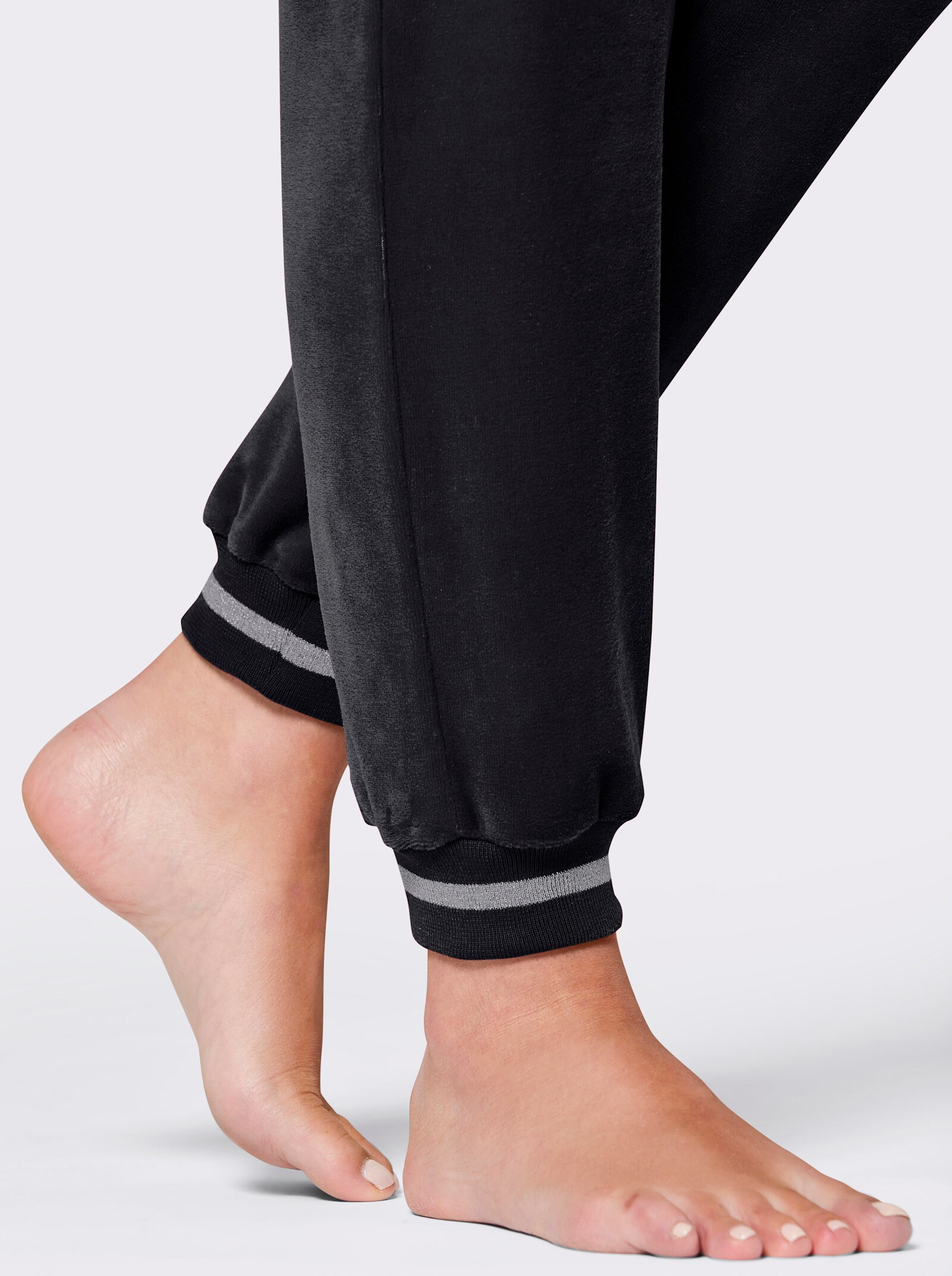 feel good Nickihose mit Glitzerbündchen - schwarz