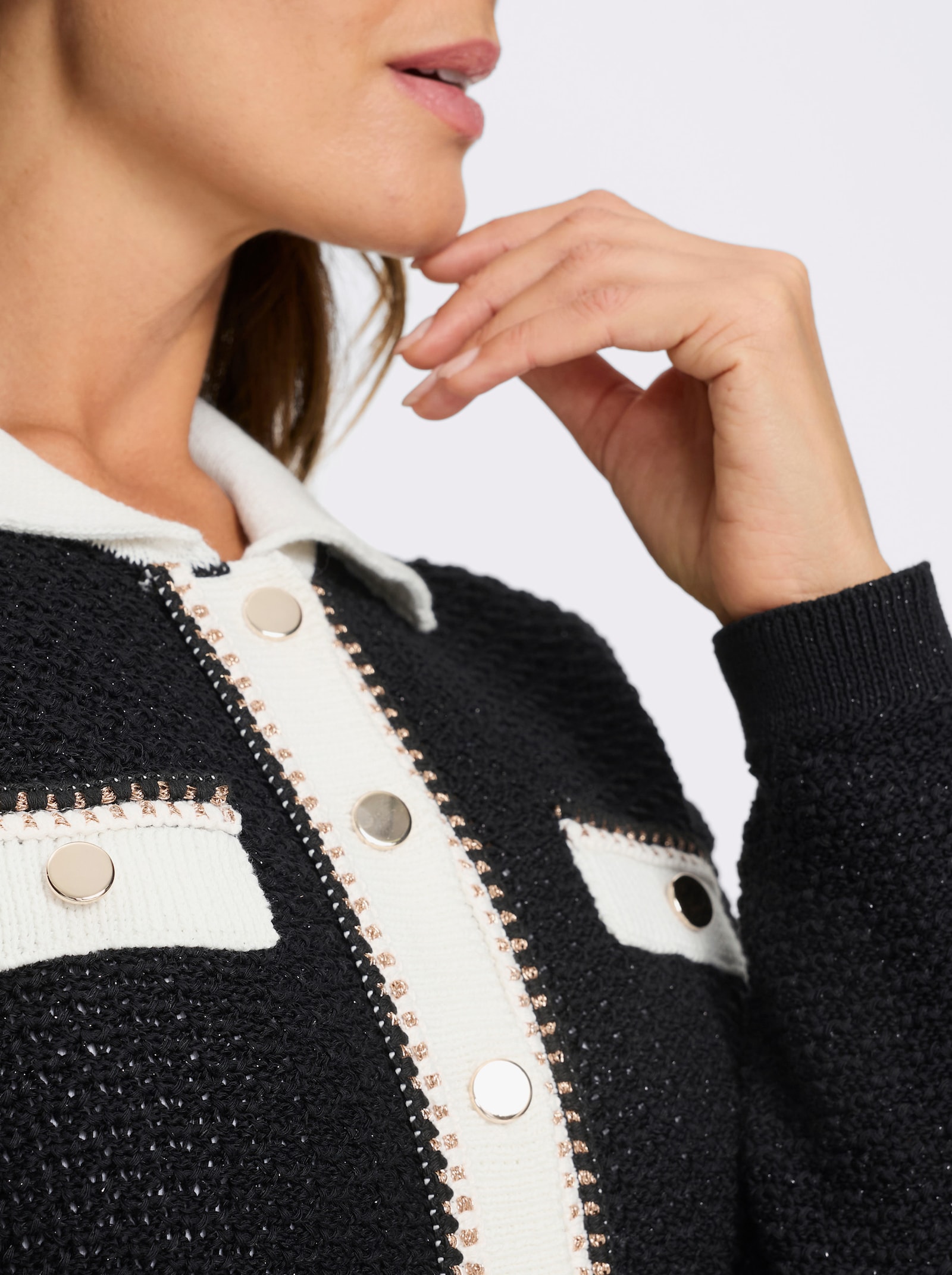 heine Strickjacke mit Polokragen - schwarz-ecru