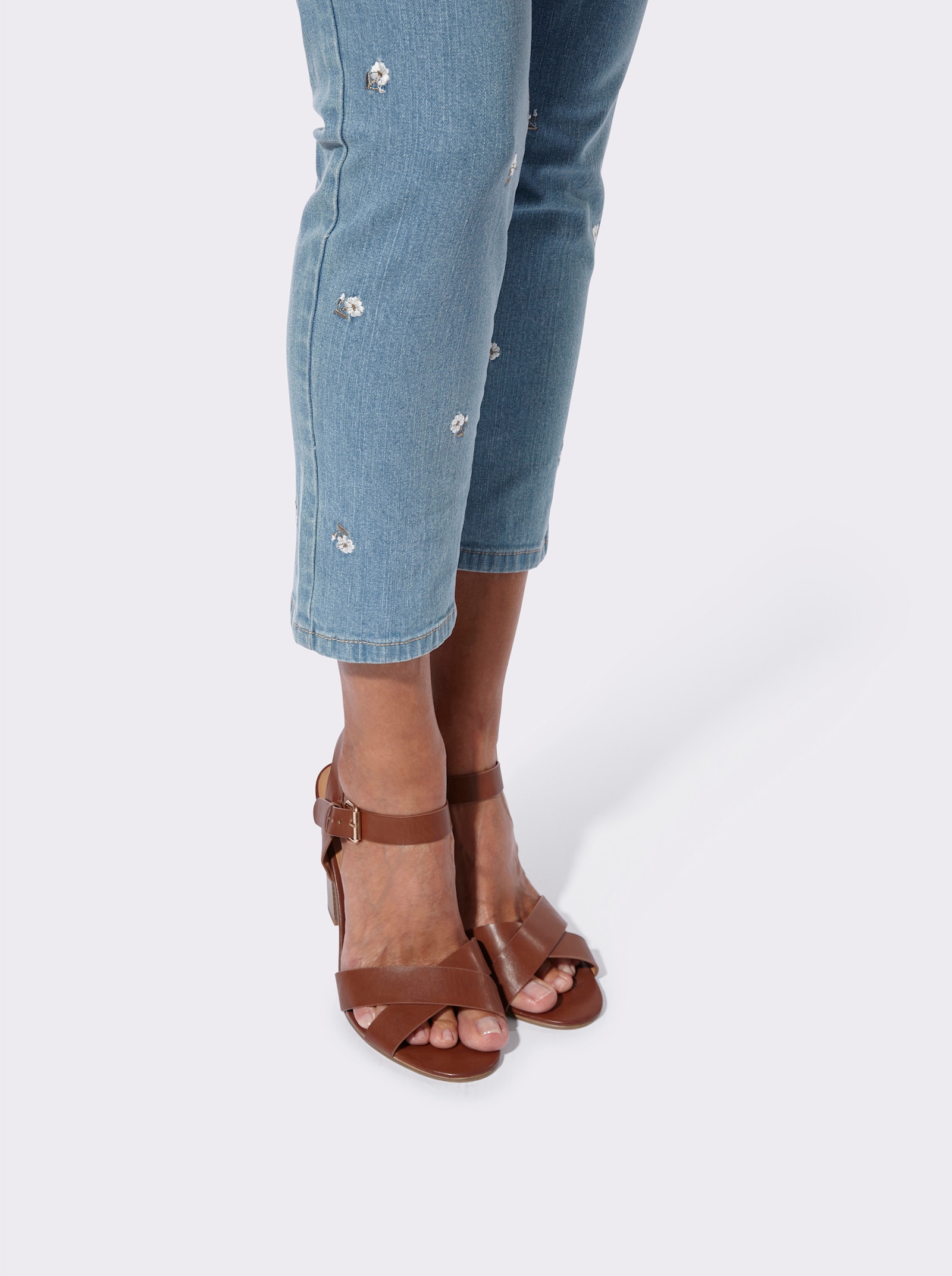 7/8-Jeans mit Blüten-Stickerei - blue-bleached