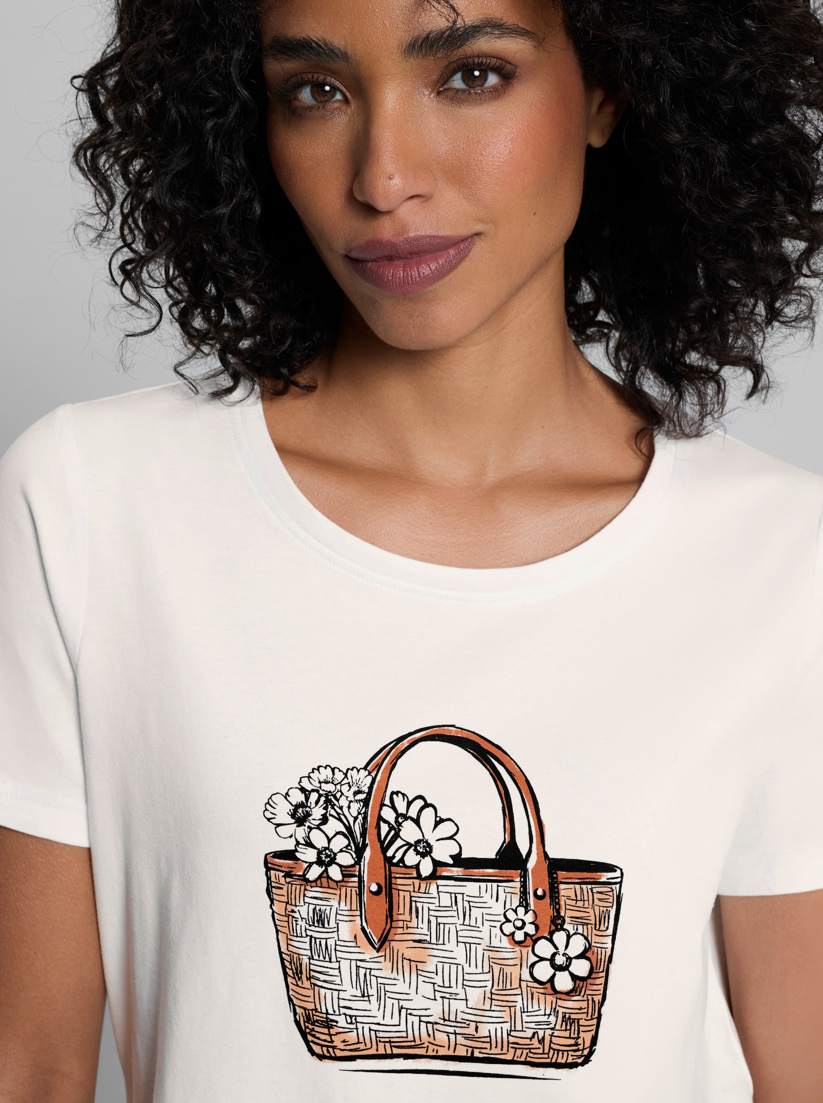 heine Kurzarmshirt mit Einkaufskorb-Motiv - ecru