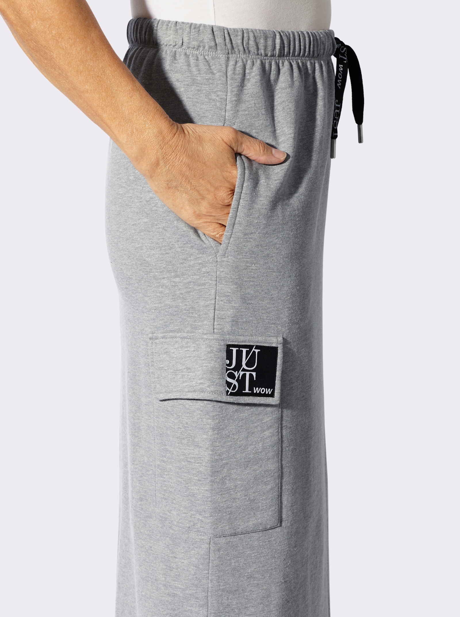 Sweatrock mit aufgesetzten Pattentaschen - grau-meliert