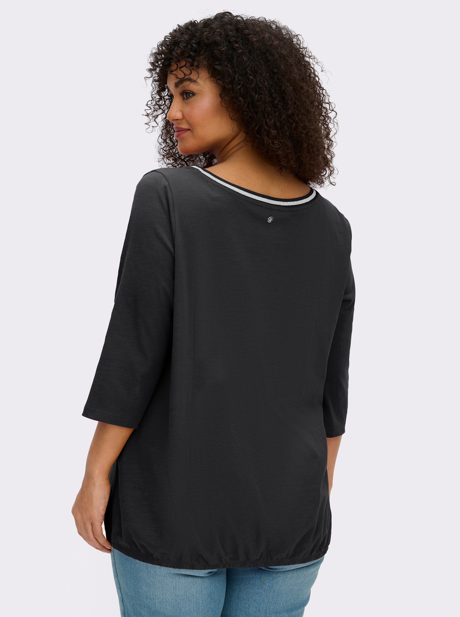 sheego 3/4-Arm-Shirt mit Glitzergarn am Ausschnitt - schwarz