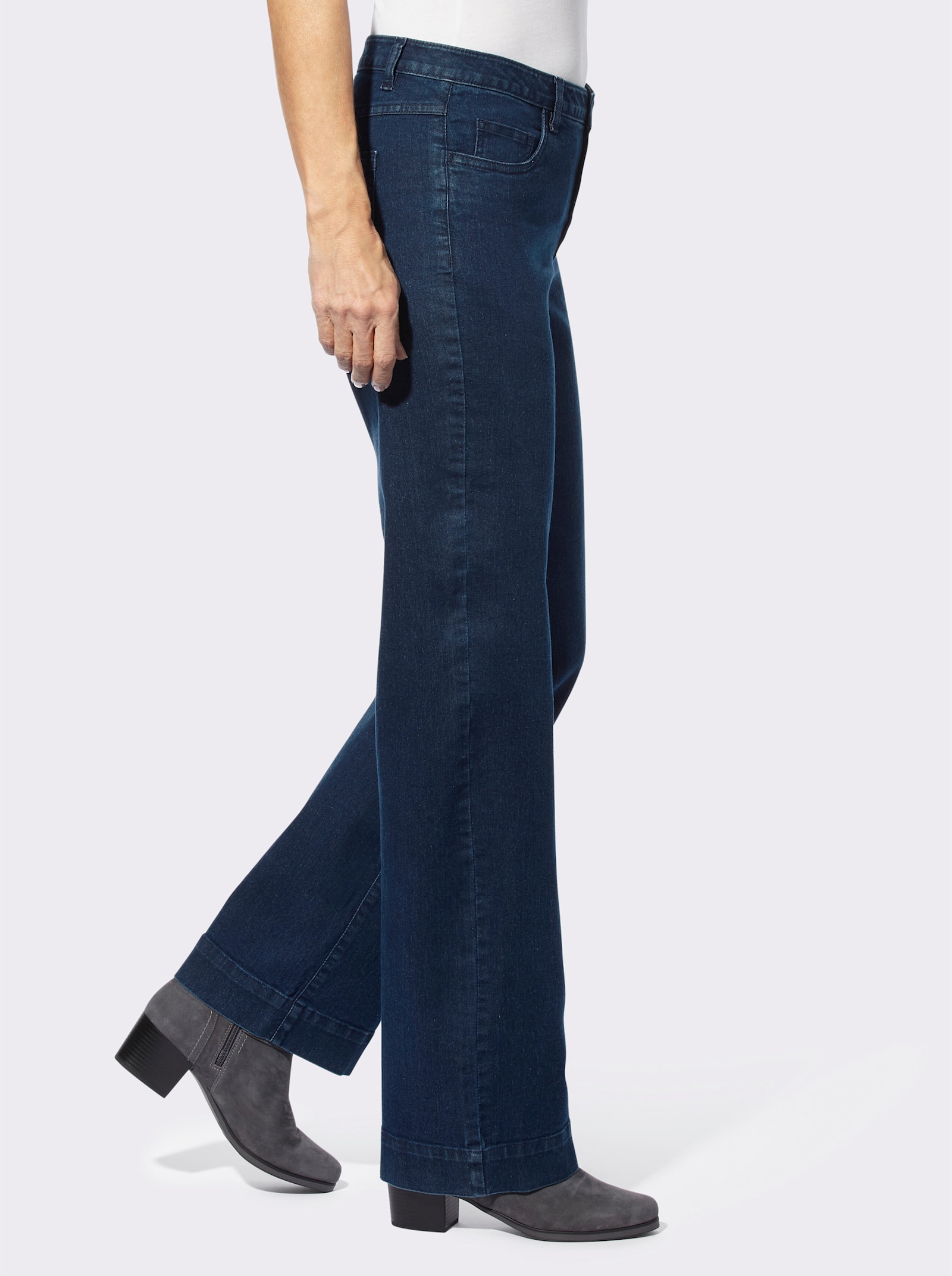 Jeans mit weitem Bein - blue-stone-washed