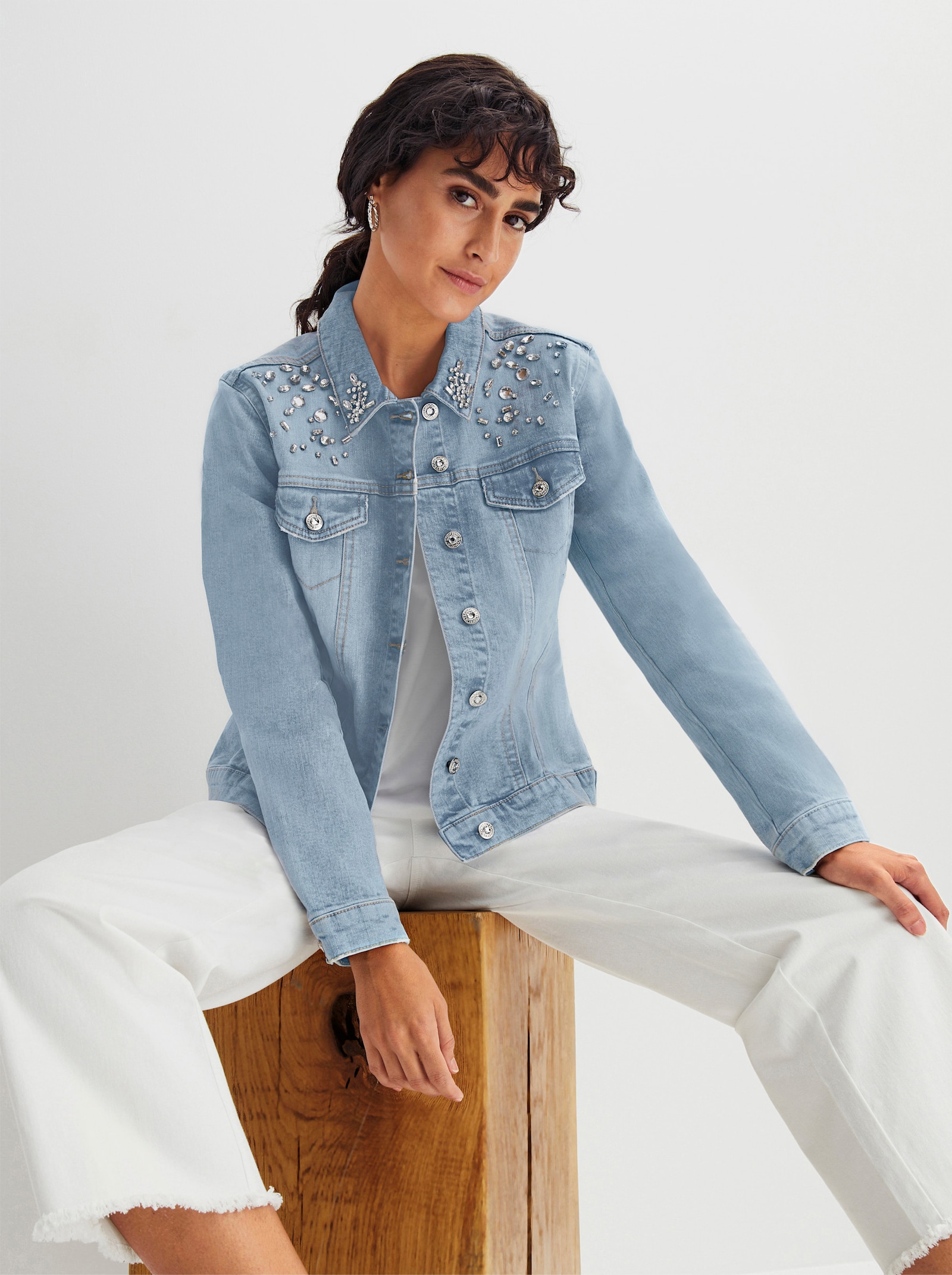 Jeansjack met glittersteentjes - blue-bleached