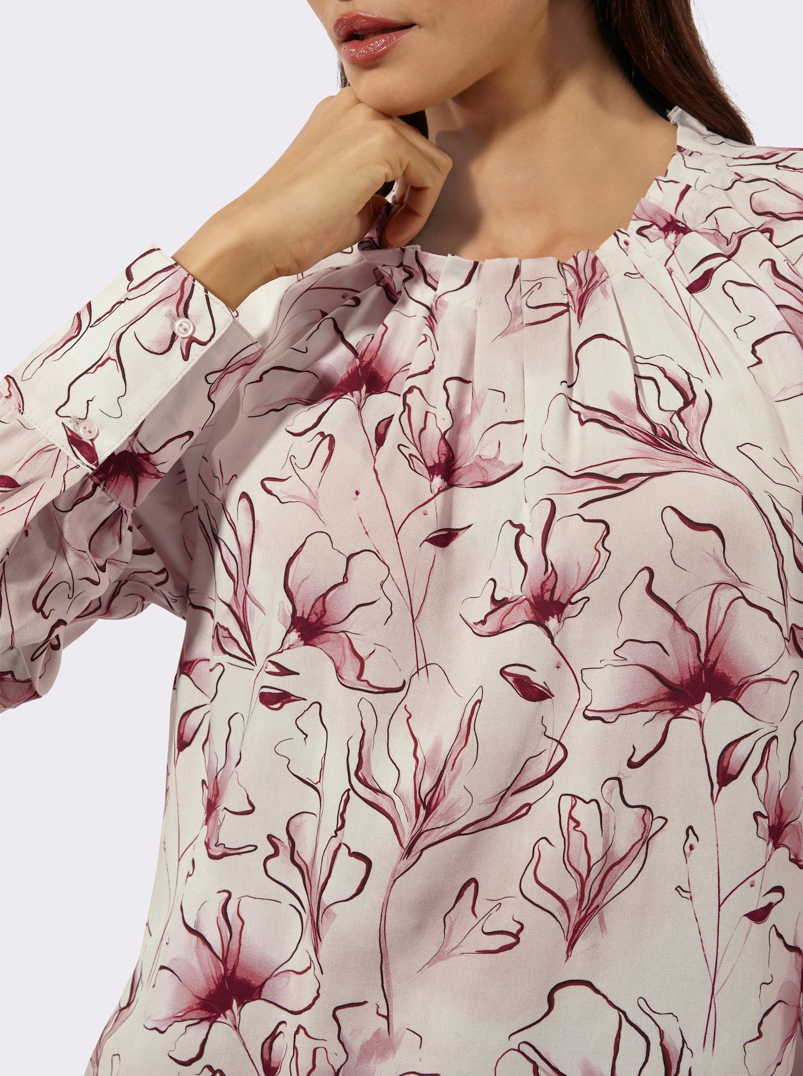 Druckbluse mit knöpfbaren Manschetten - hortensie-bordeaux-bedruckt