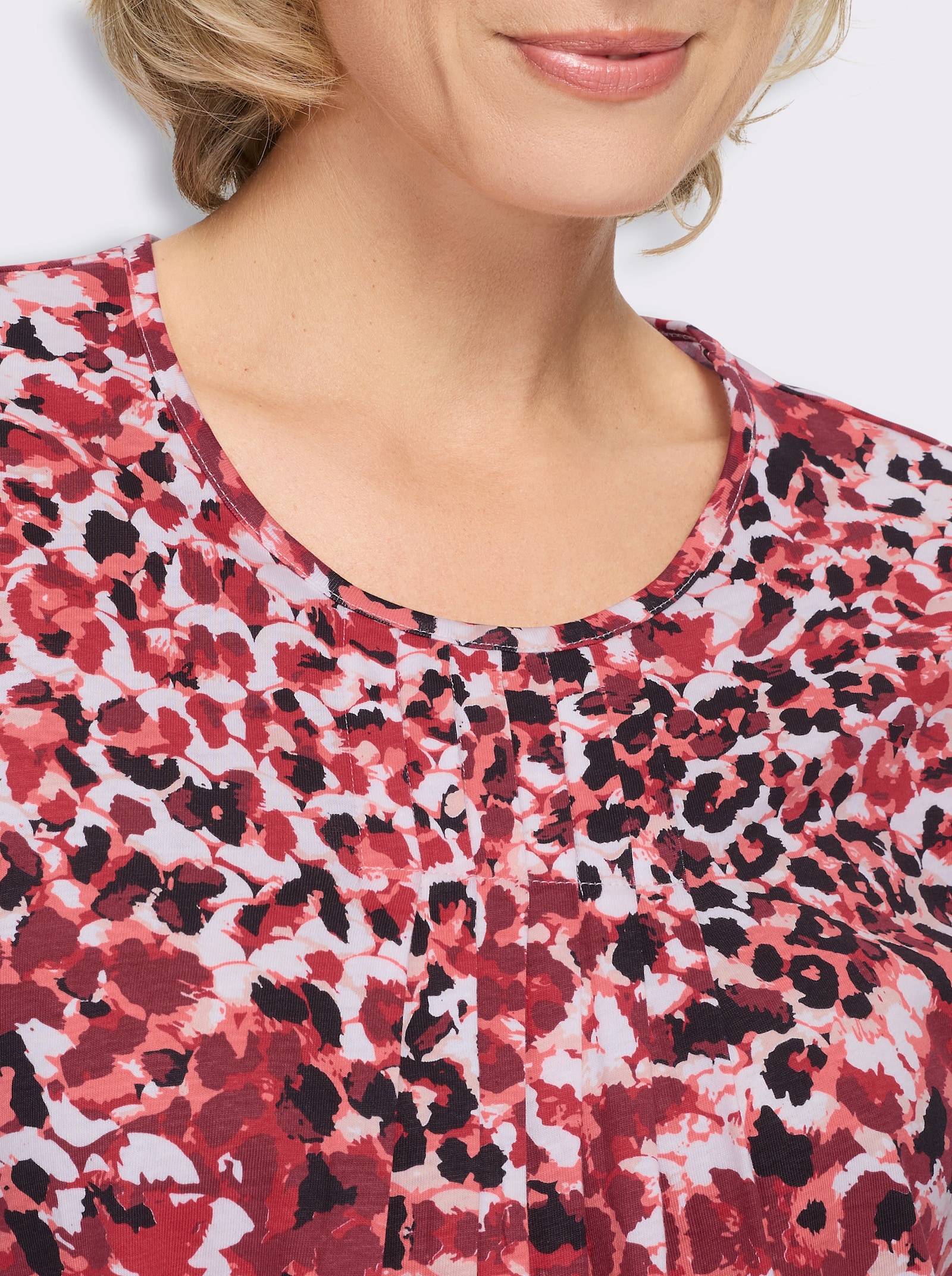Shirt met korte mouwen en vachtpatroon - rood/zwart geprint