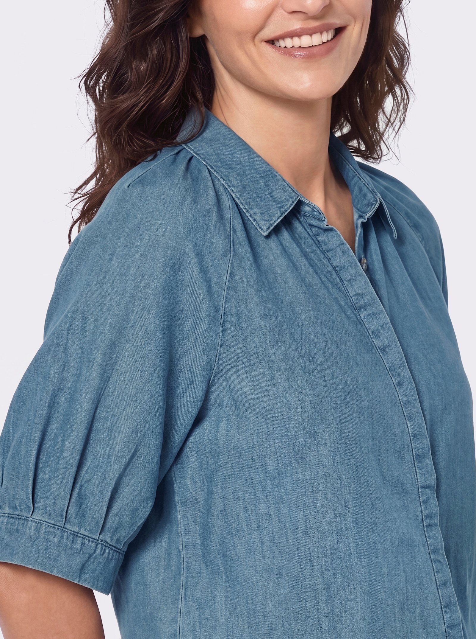 Jeansbluse mit verdeckter Knopfleiste - blue-bleached