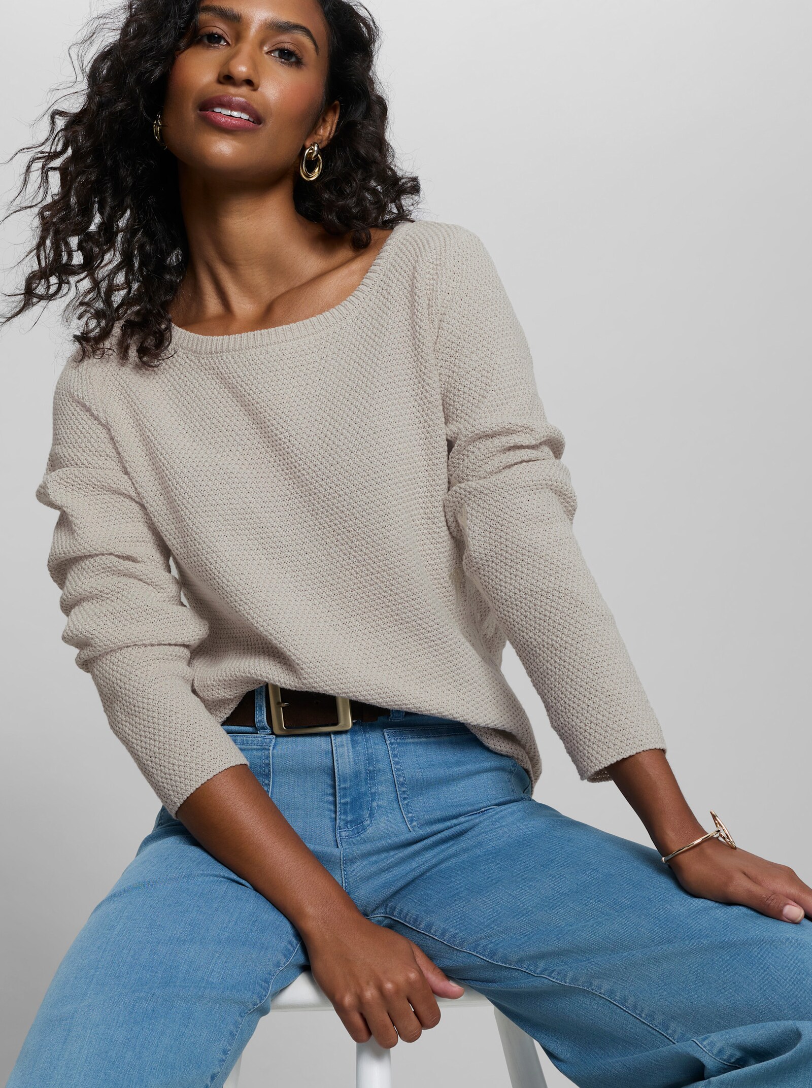 heine Pullover mit gestickter Schrift - hellgrau-ecru-gemustert