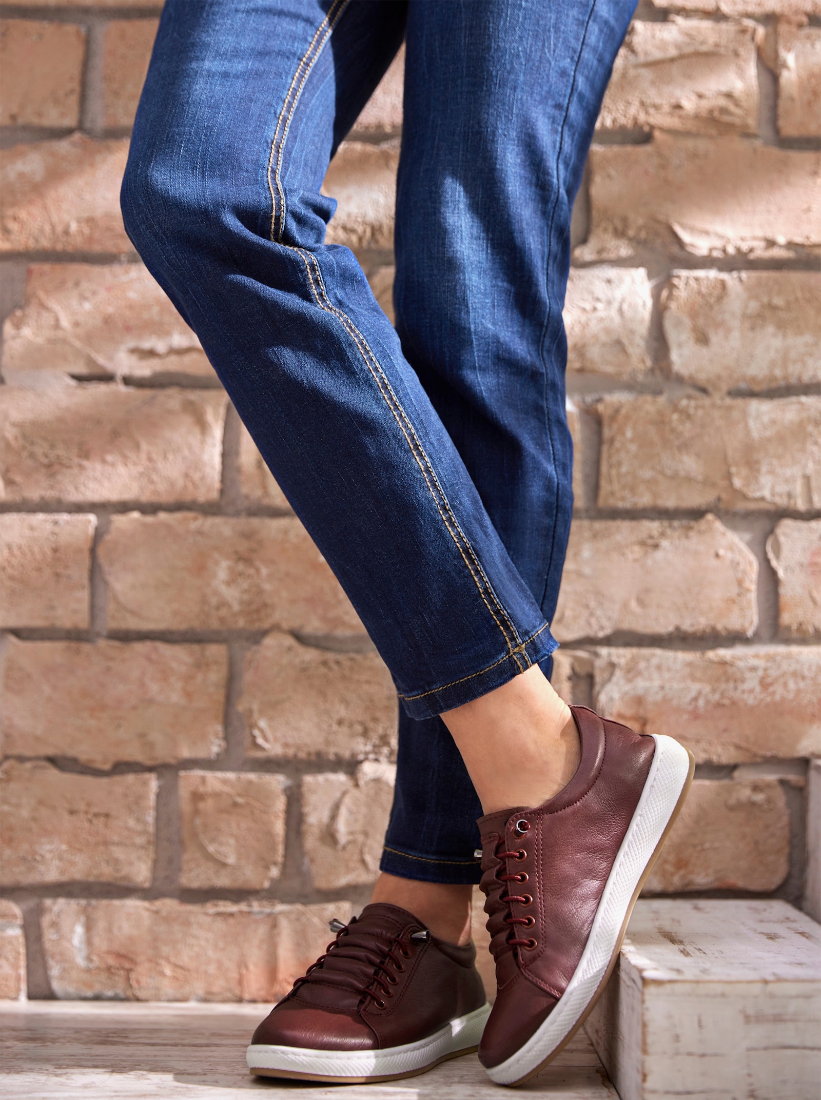 Andrea Conti Sneaker - burgund