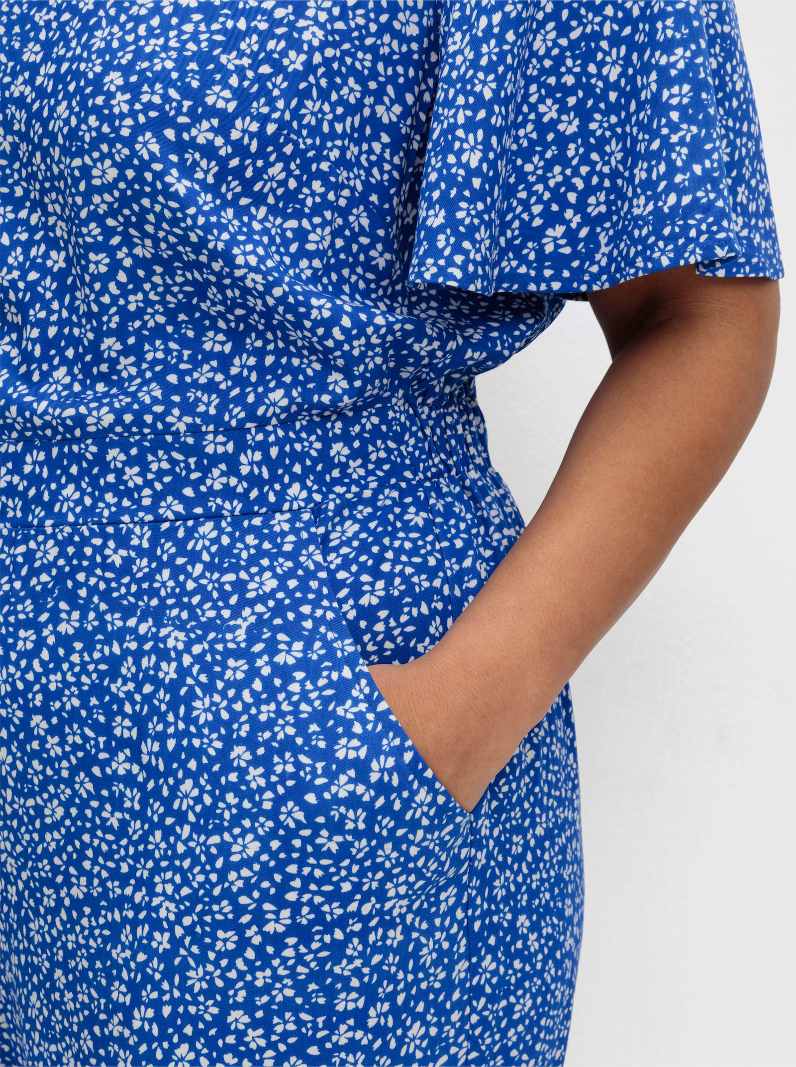 sheego by Joe Browns Jumpsuit mit Millefleurs-Print - blau gemustert