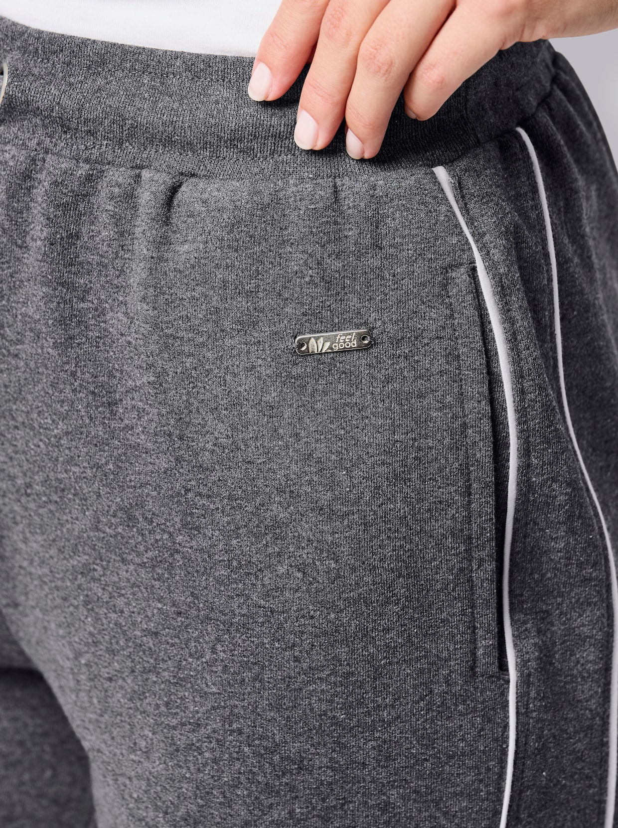 feel good Hose kurz - anthrazit-meliert-weiß