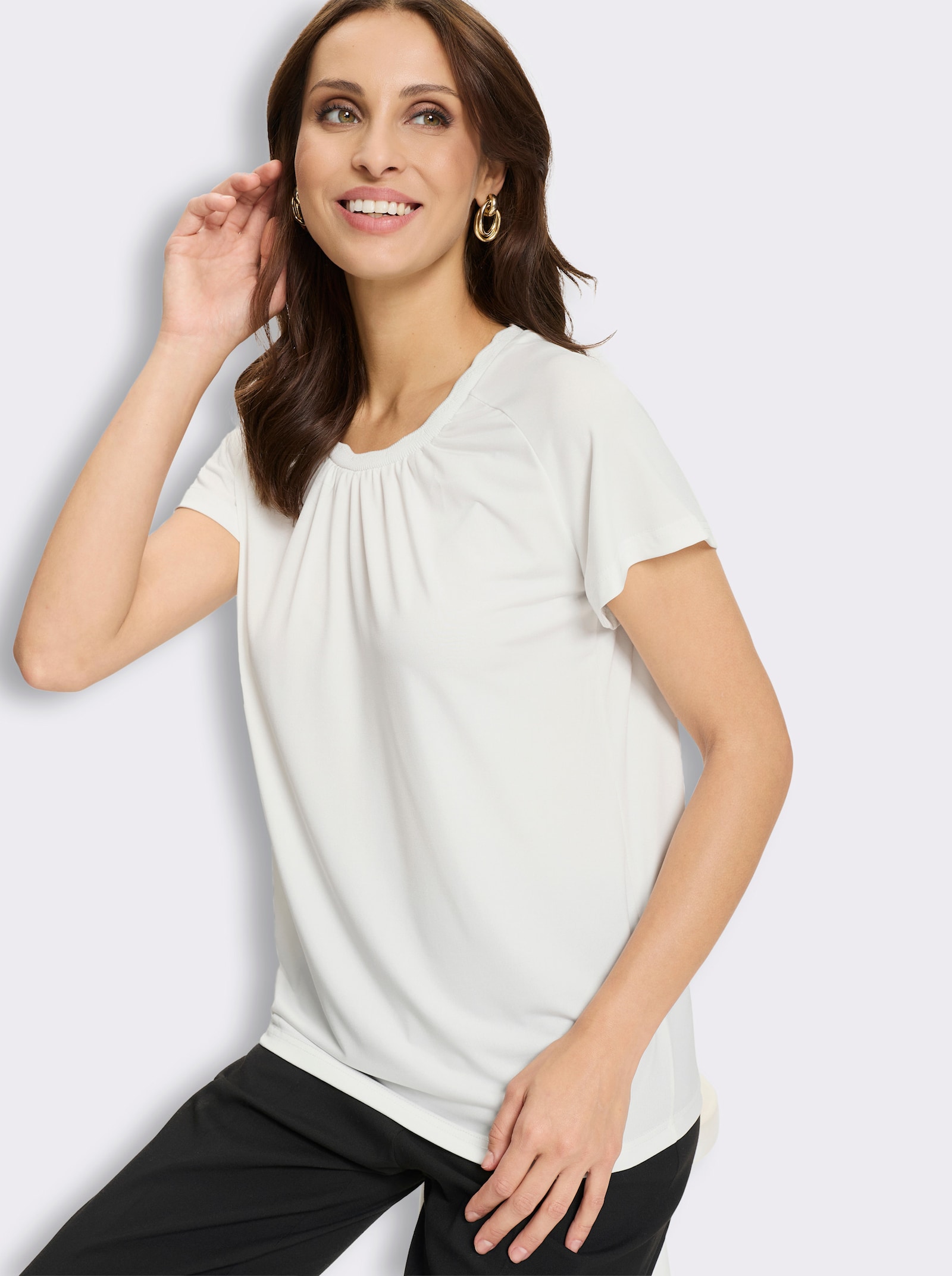 Kurzarmshirt mit gebogten Kanten - ecru