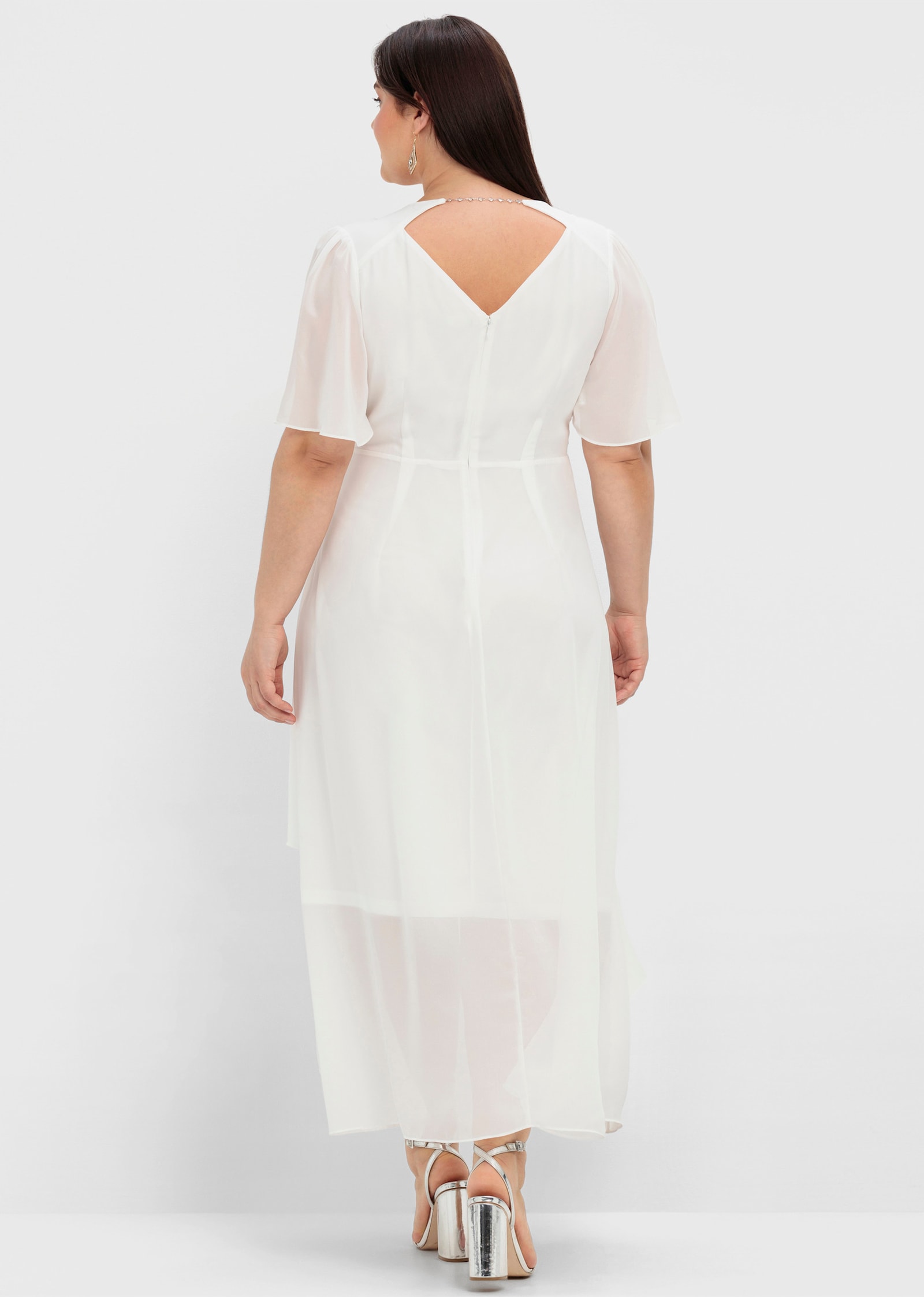 sheego Chiffonkleid mit asymmetrischem Saum - offwhite