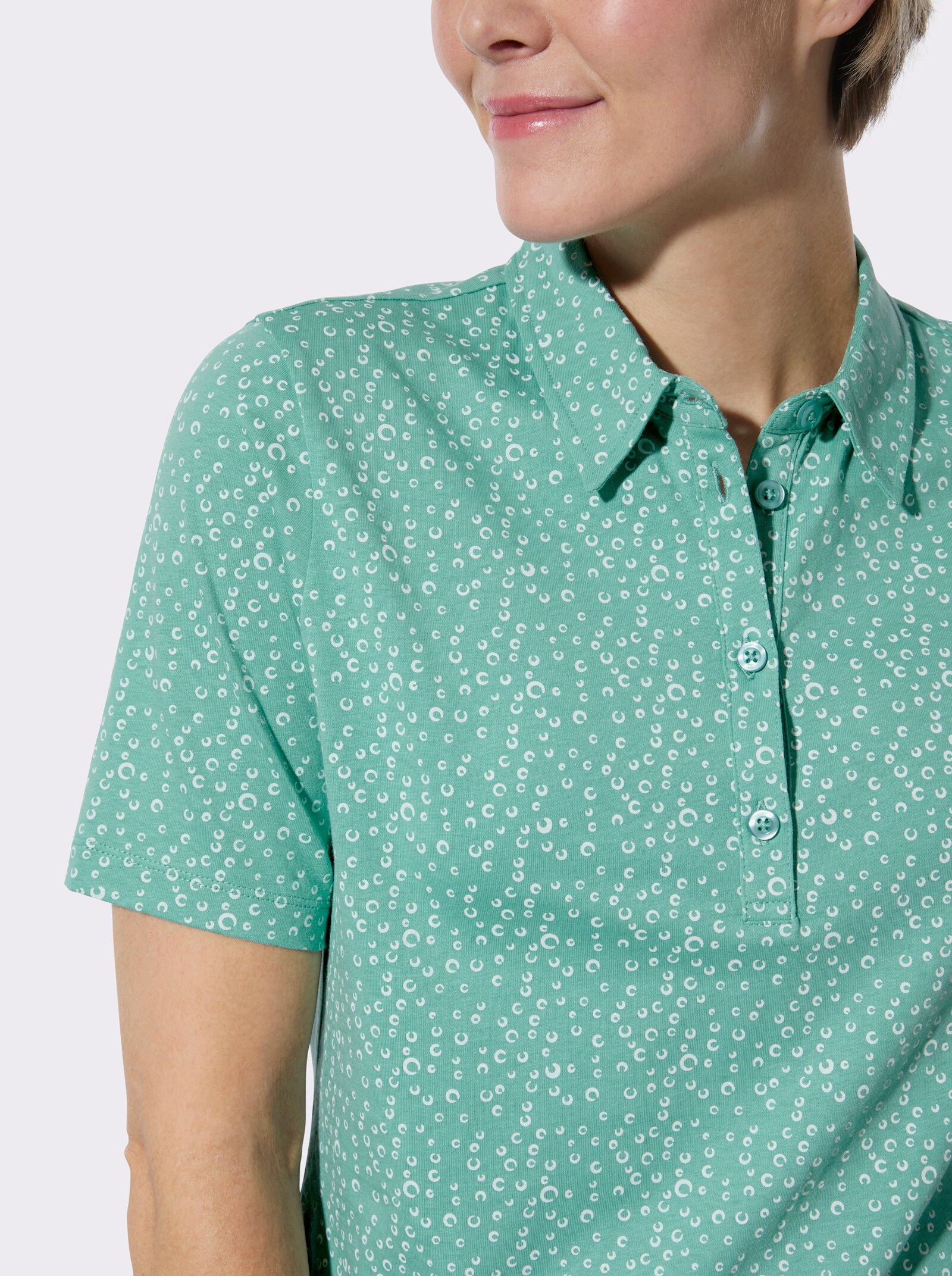 Poloshirt mit bedrucktem Kragen - salbei-weiß-getupft + salbei