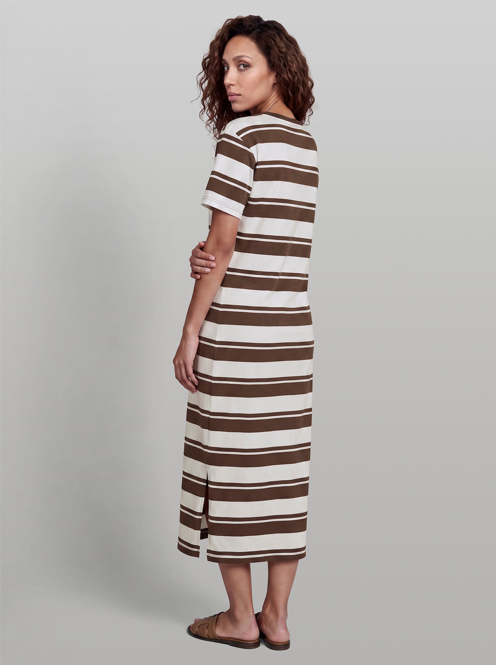 heine Jerseykleid mit Schlitz - schoko-ecru-gestreift
