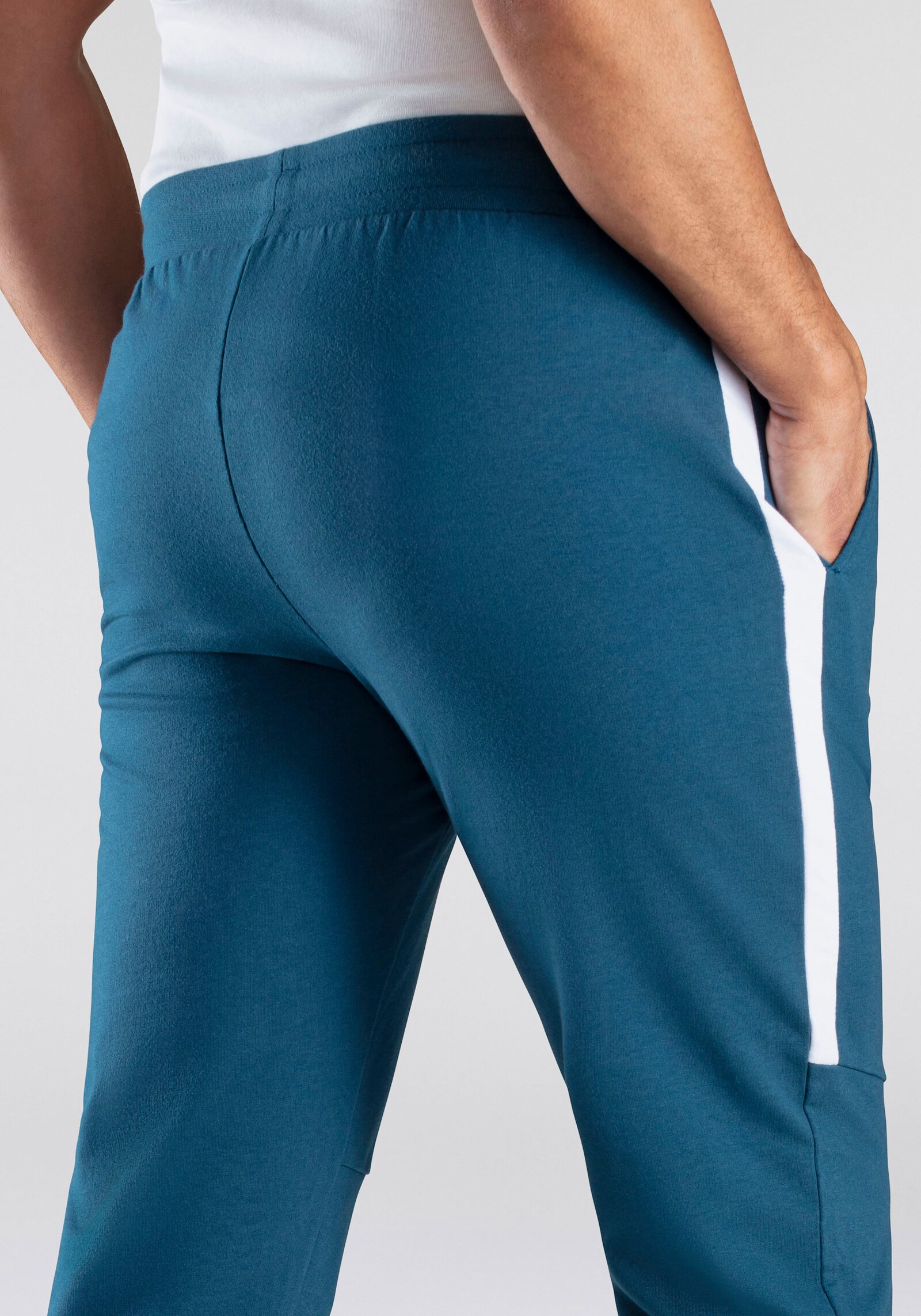 Bench. Loungewear Sweathose - petrol