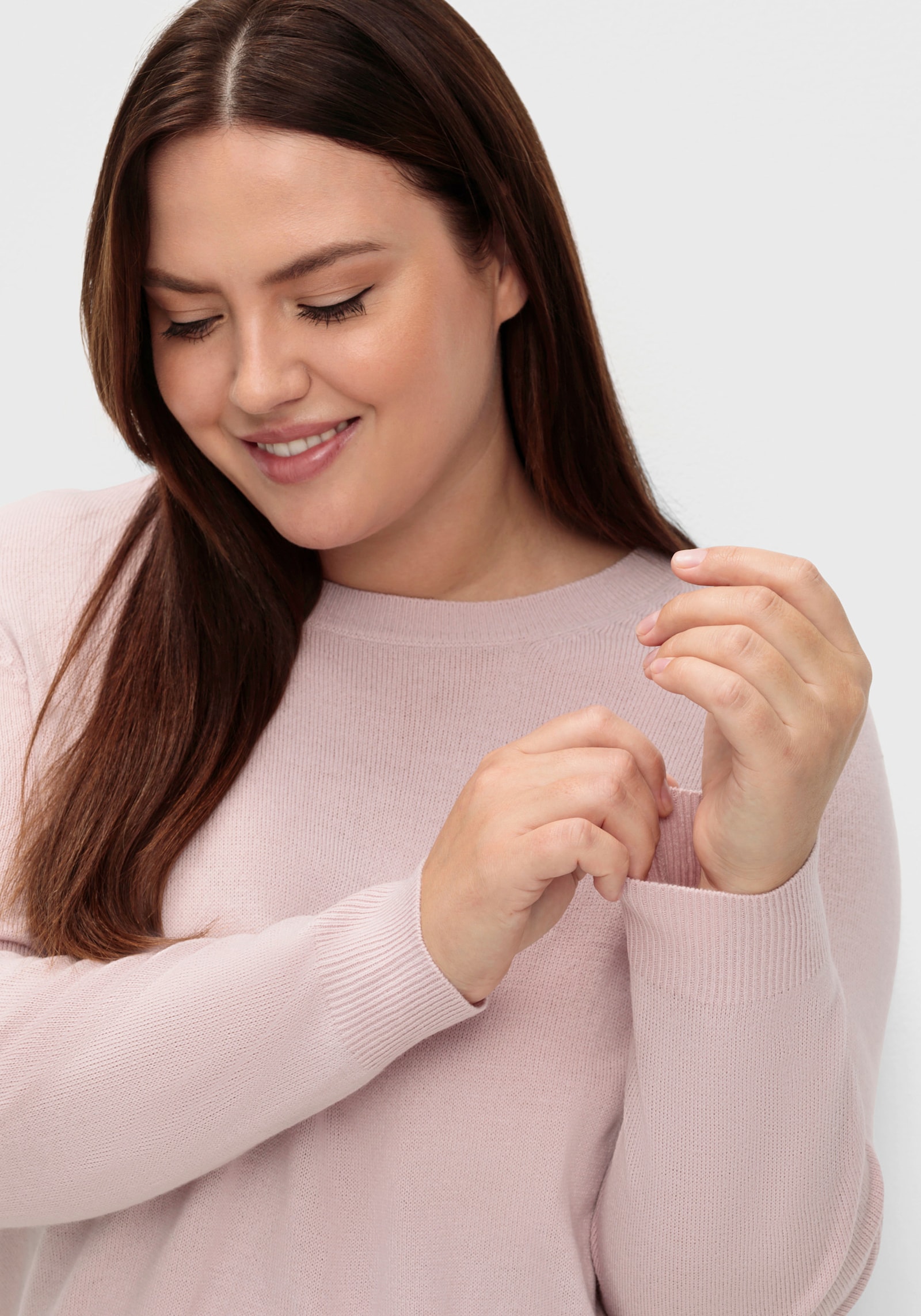 Rundhalspullover in Form gestrickt, wärmend - rosé