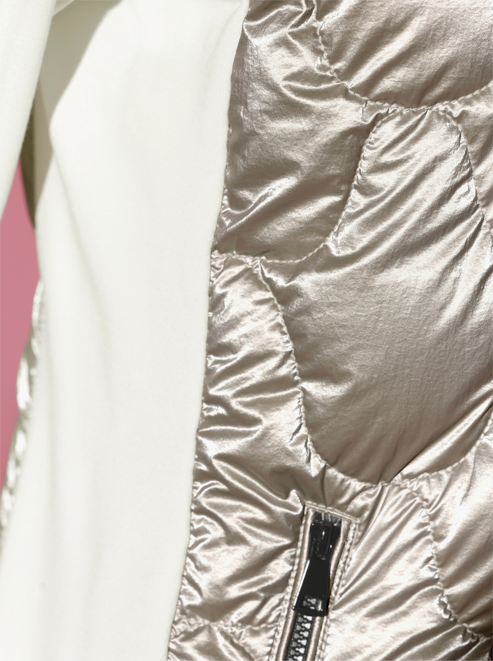 Veste en duvet en mélange de matières - écru-couleur argent