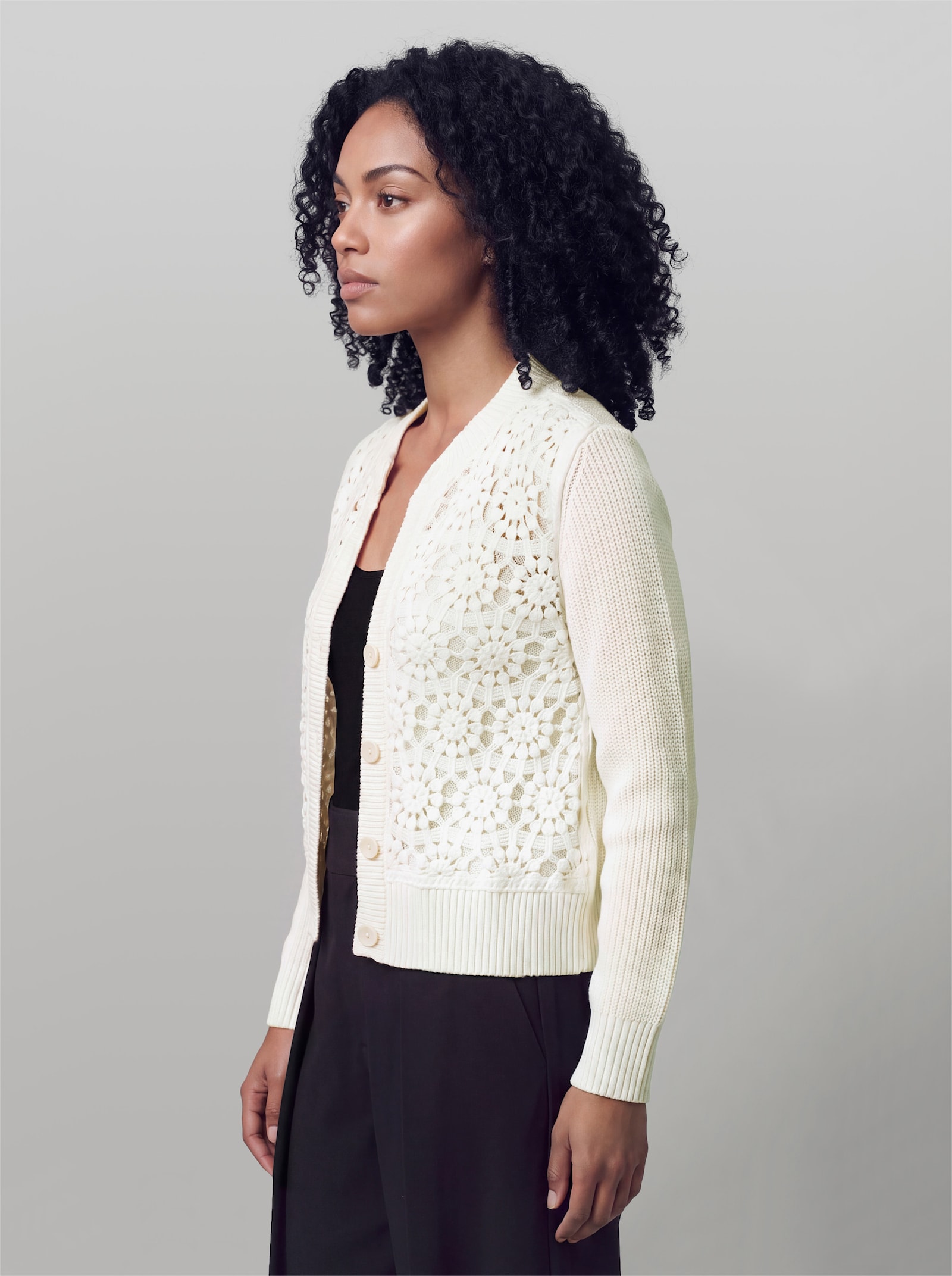 heine Strickjacke mit floraler Spitze - ecru