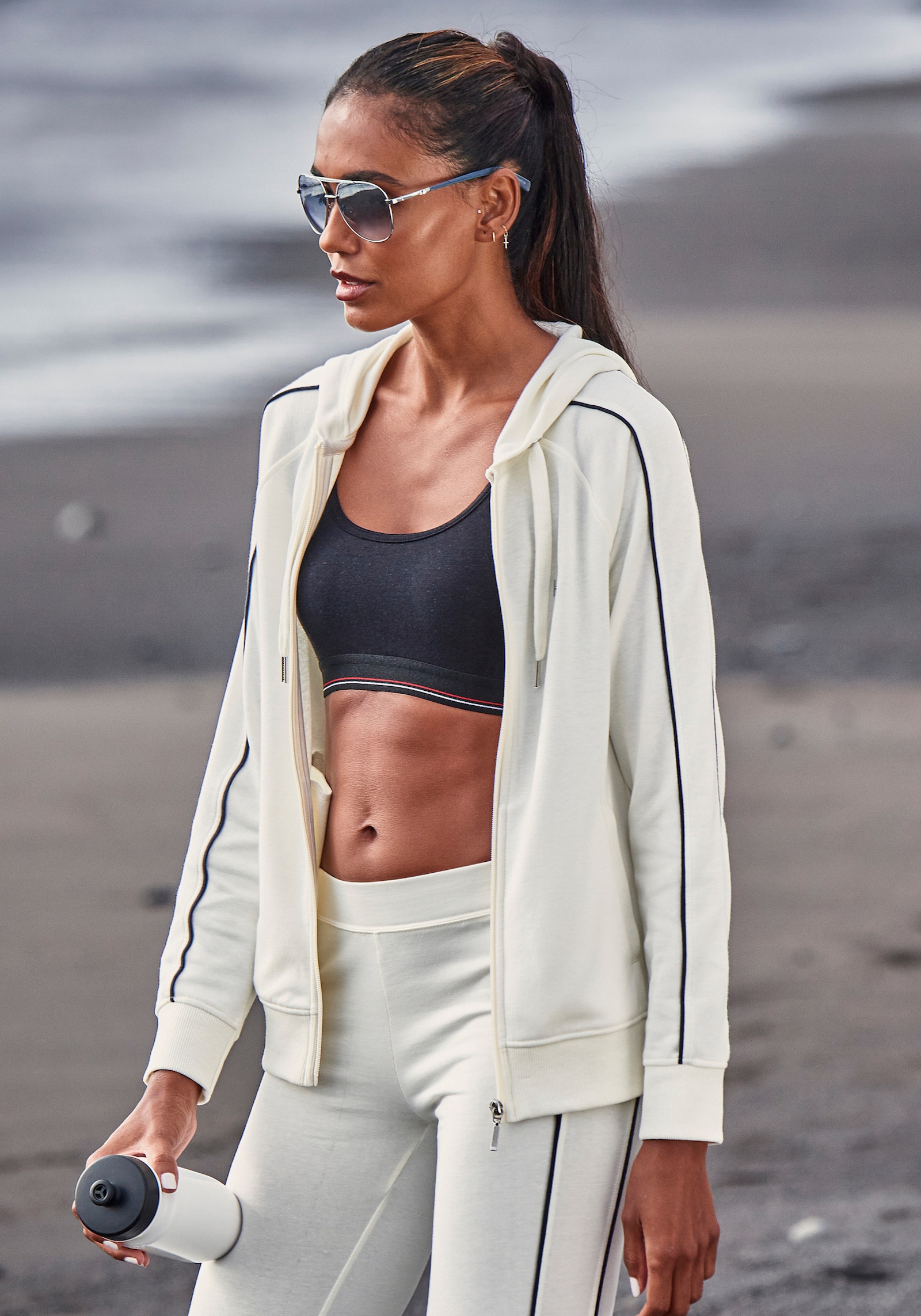 H.I.S Kapuzensweatjacke - ecru