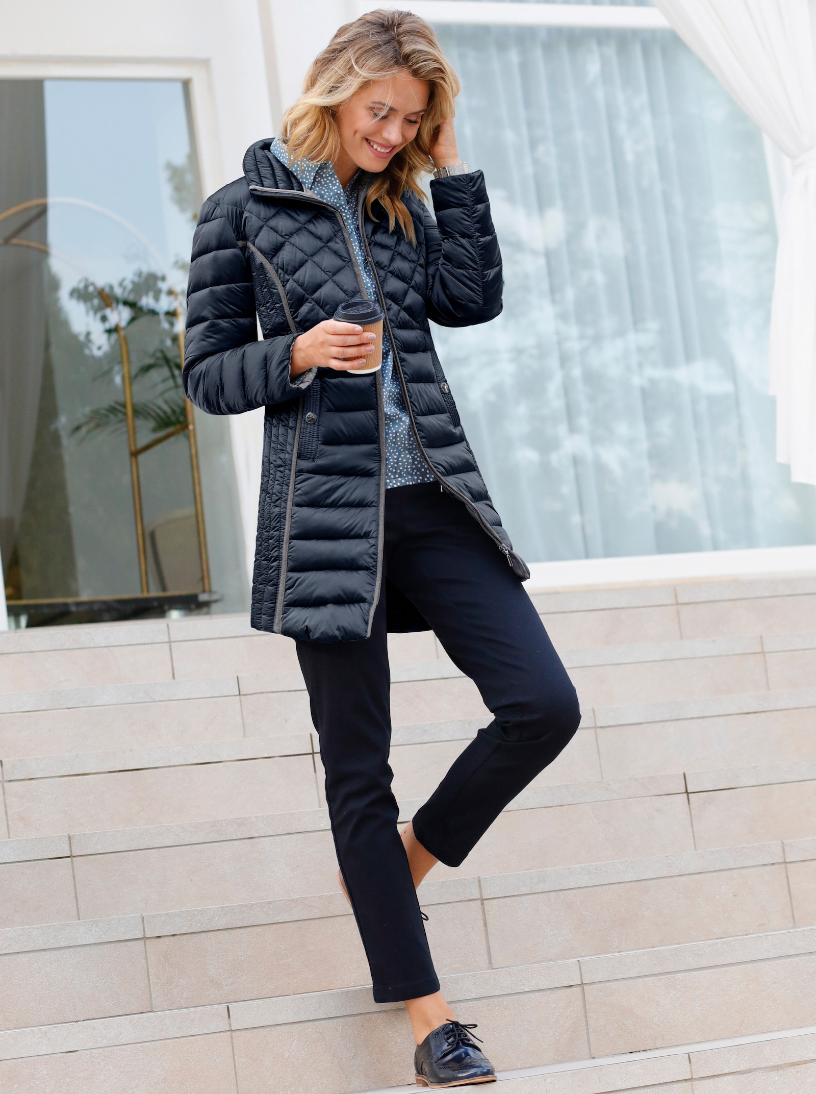 Winterjacke in Changeant-Qualität, leicht schimmernd - marine