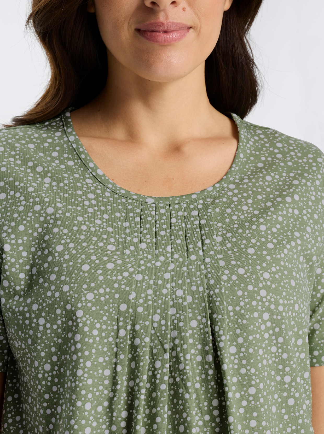 Kurzarmshirt im Punktedessin - eucalyptus-weiß-bedruckt