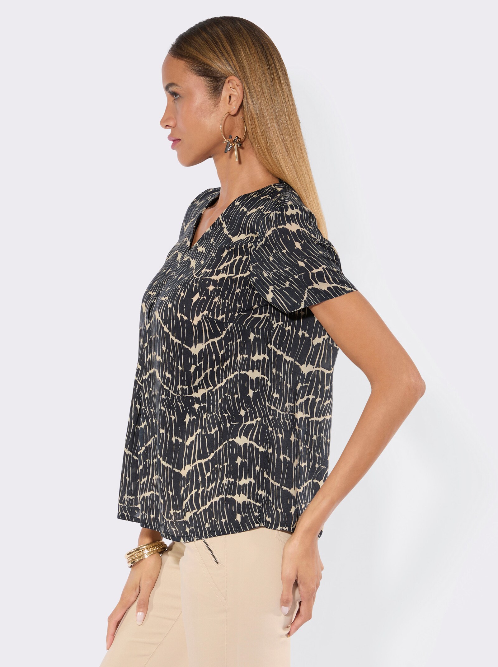 Modal-Druckbluse im farbbrillanten Muster - schwarz-sand-bedruckt