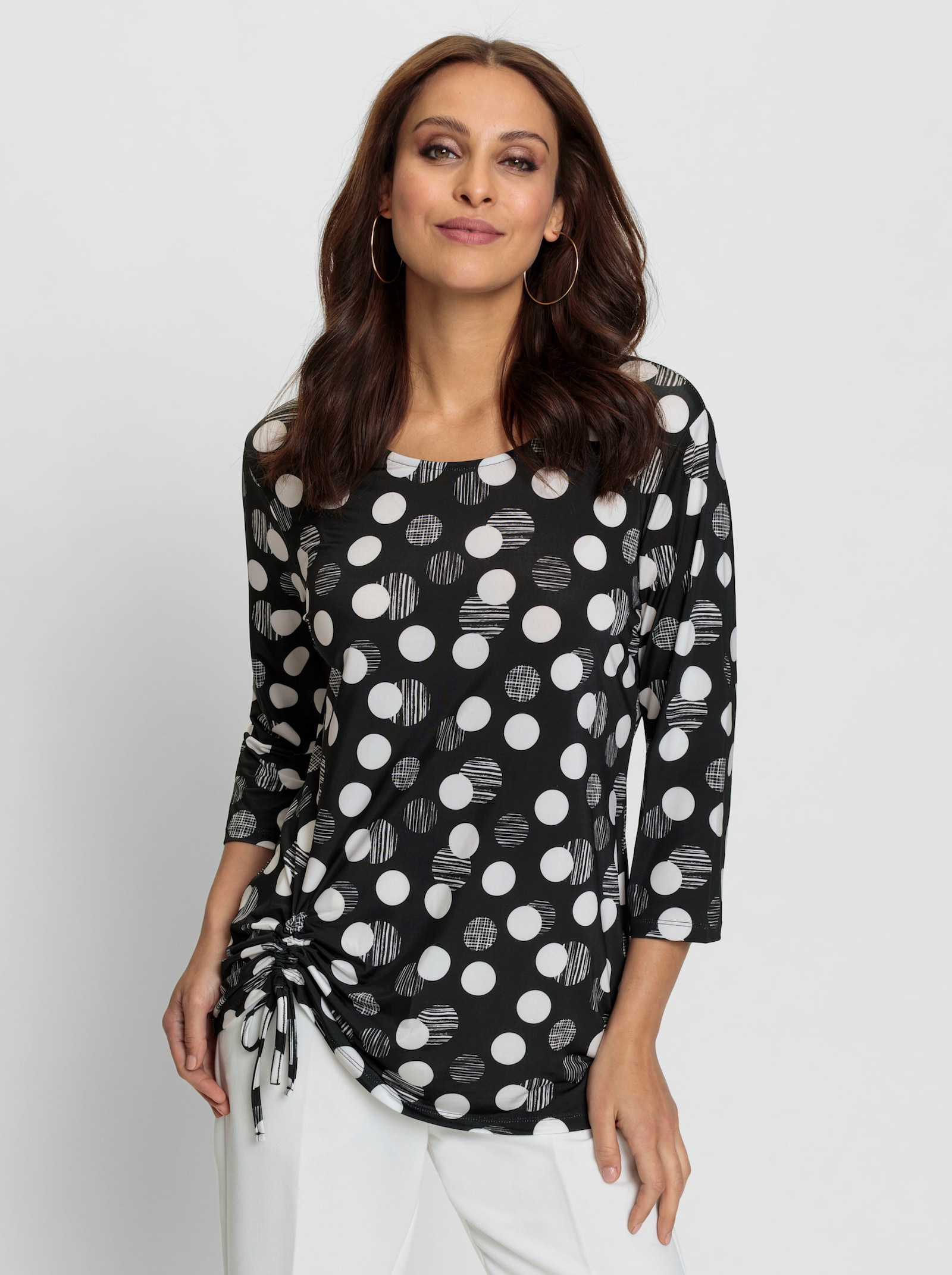 Shirt met ronde hals in stippendessin - zwart/wit geprint