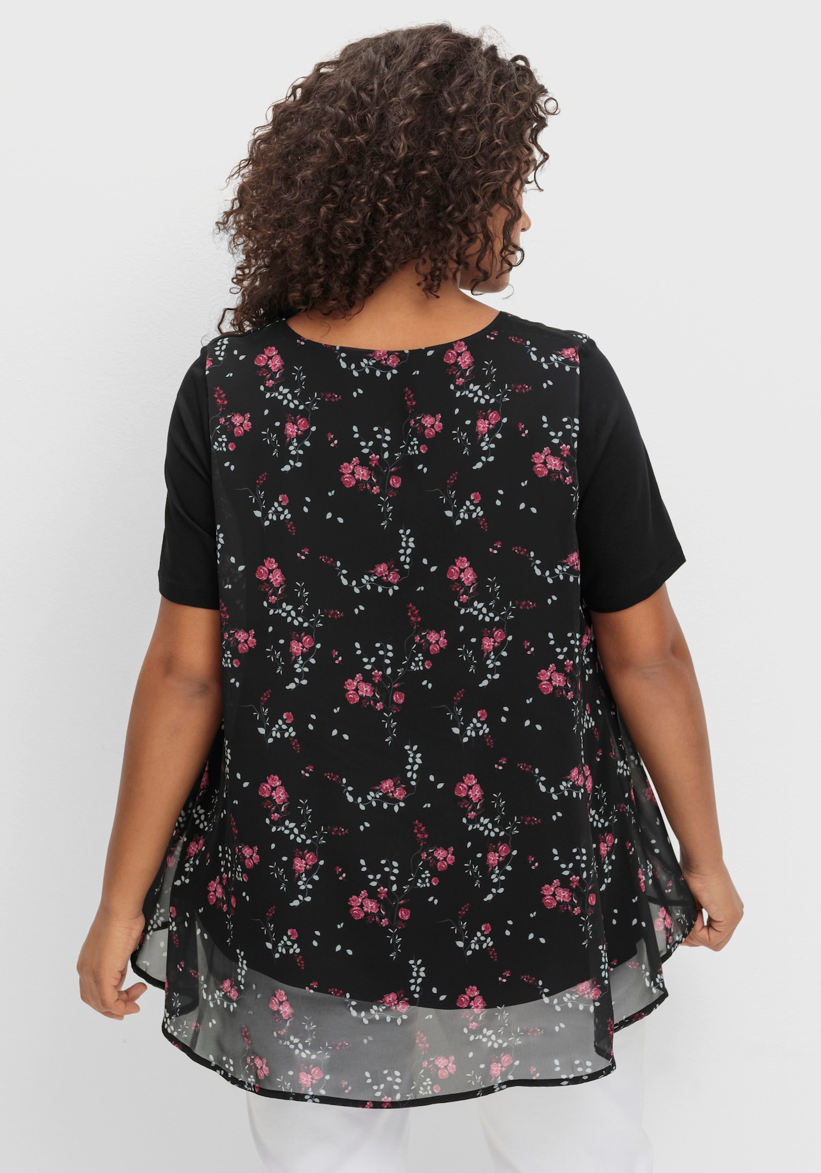 sheego Blusenshirt in Lagenoptik - schwarz-gemustert