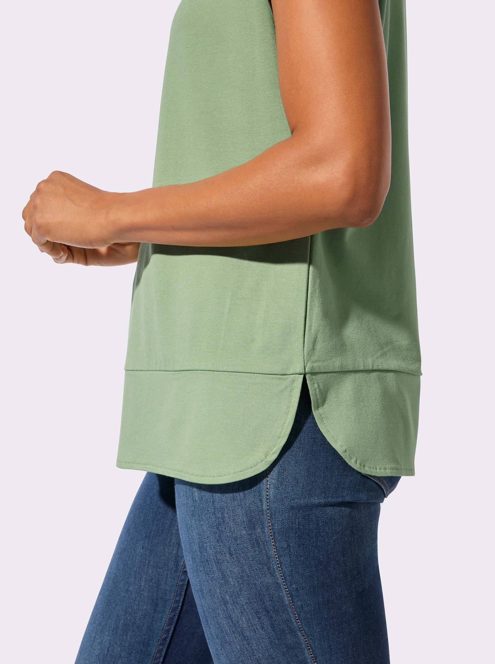 Kurzarmshirt mit abgerundetem Saum - eucalyptus