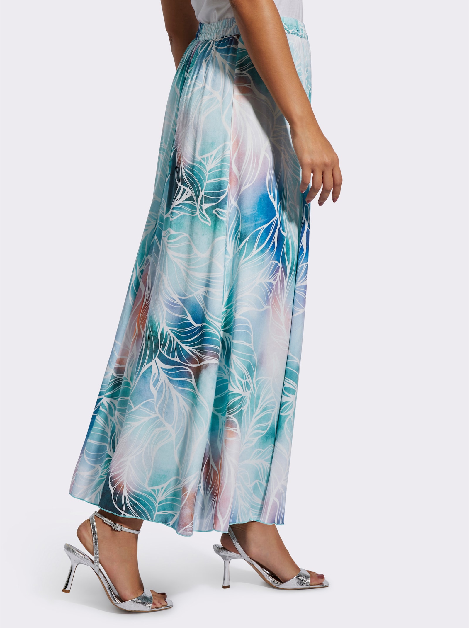 Bahnenrock in fliessender Modal-Qualität - salbei-ecru-bedruckt